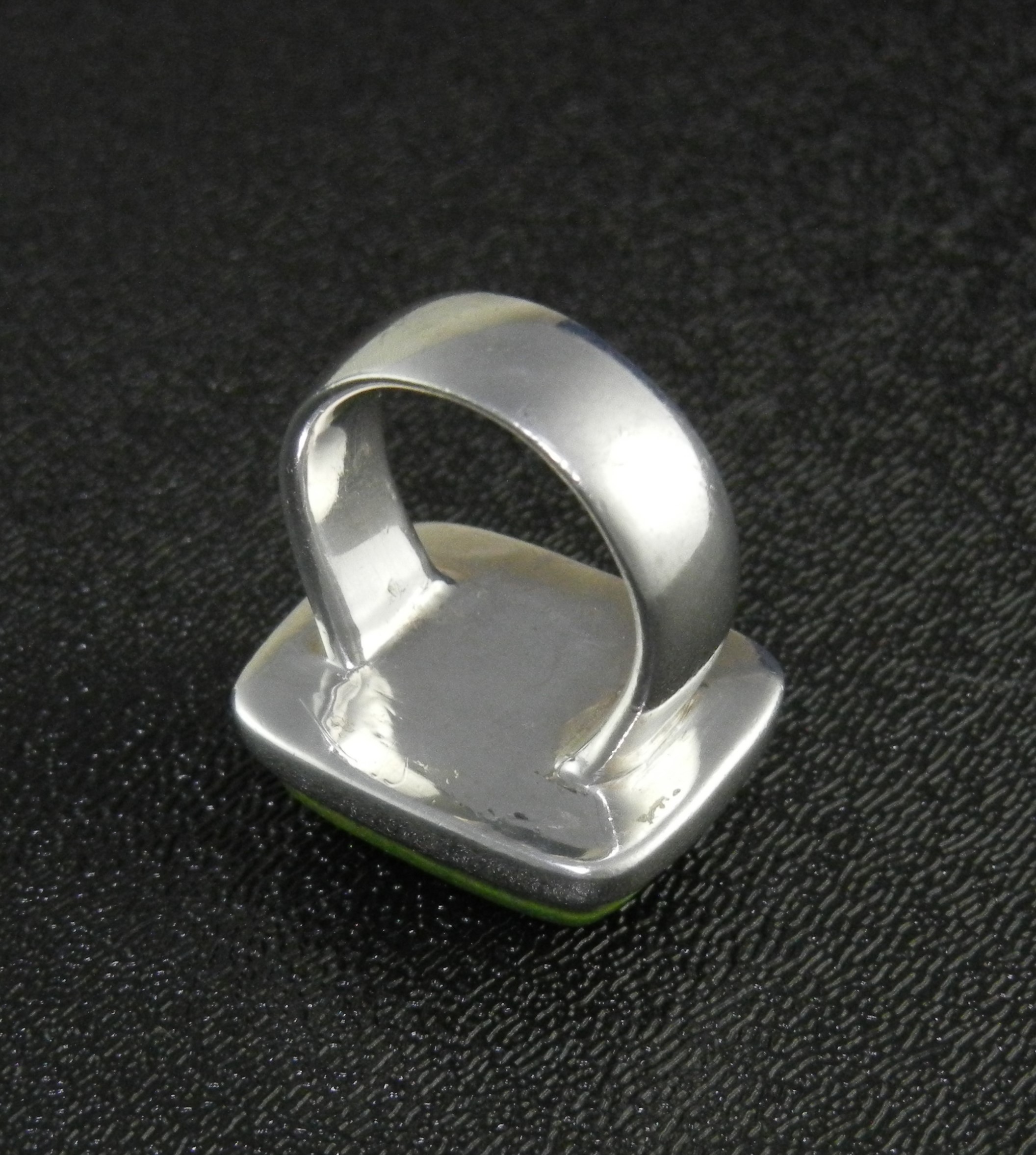 Peyote Bird Sterling Silver and Gaspeite Ring
