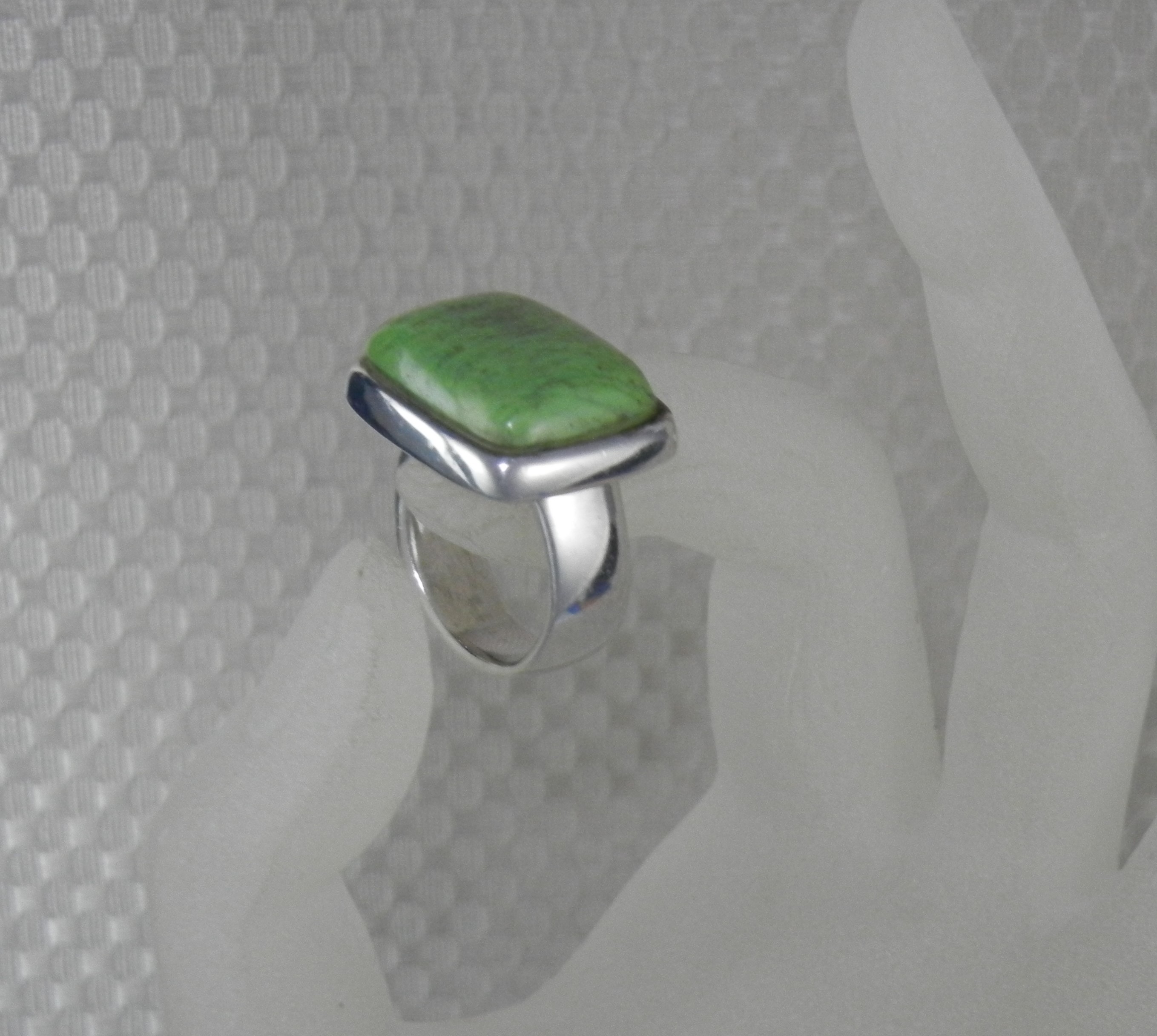 Peyote Bird Sterling Silver and Gaspeite Ring