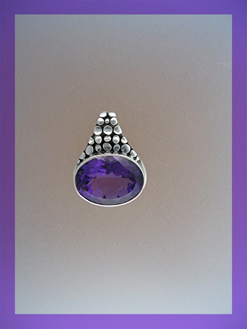 Sterling Silver 15ct Amethyst Oval pendant
