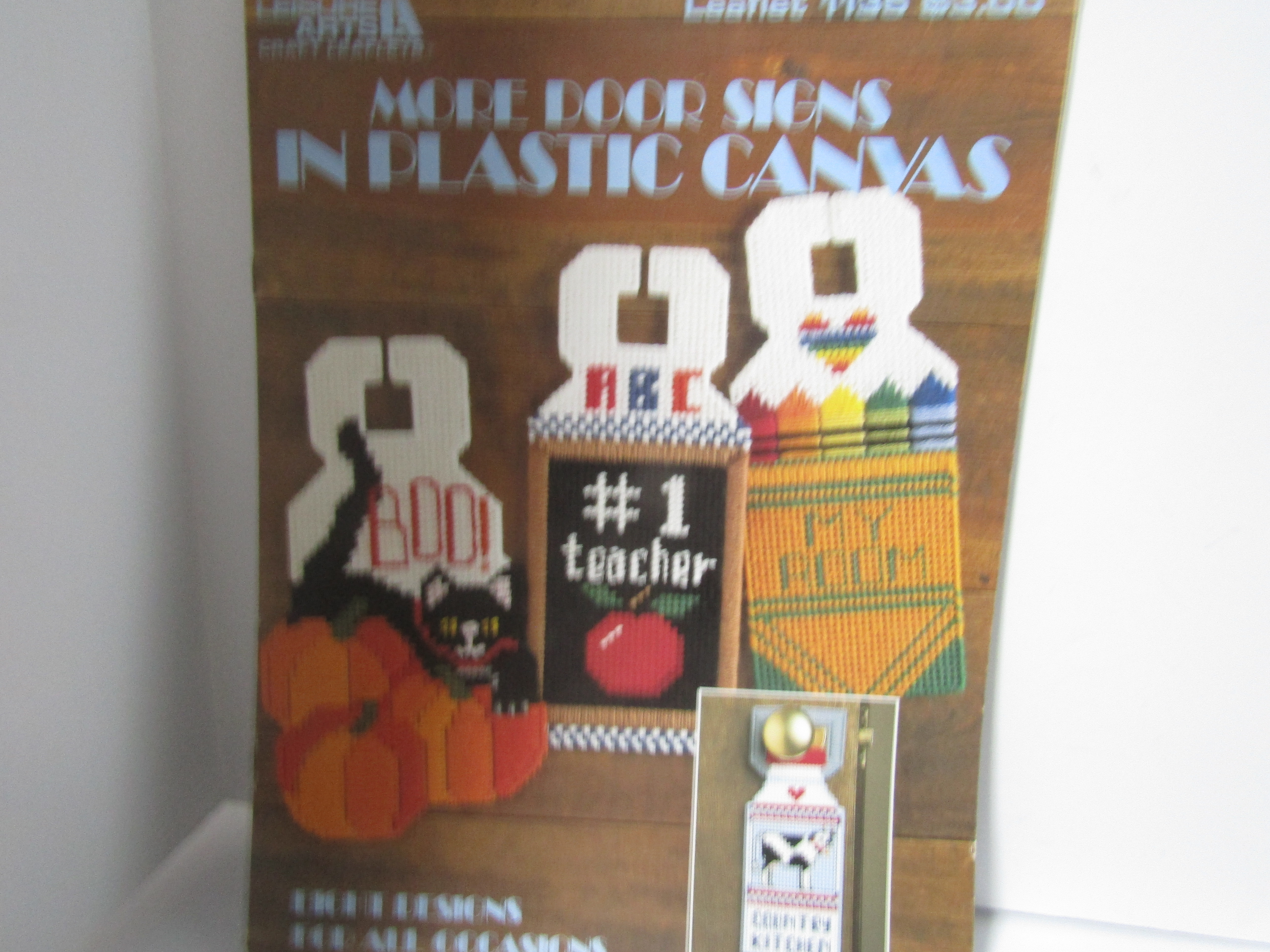 Leisure Arts More Door Signs In Plastic Canvas #1135
