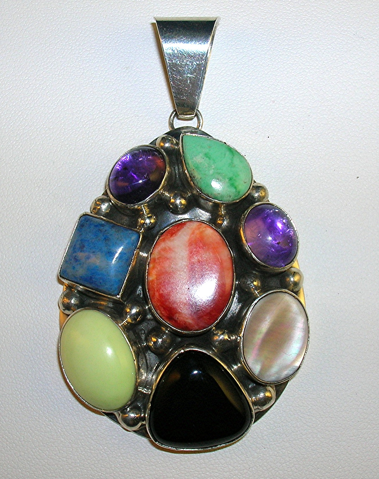 Navajo Sterling Silver Spiny Oyster Amethyst Pendant