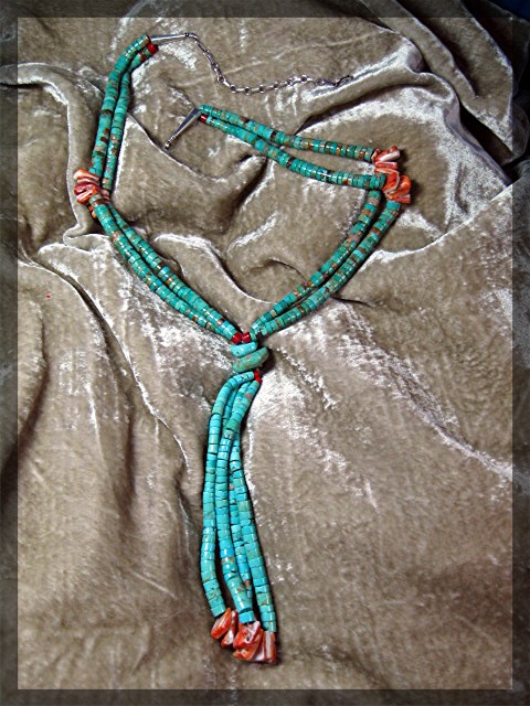 Santo Domingo Turquoise Spiny Oyster Antique Necklace