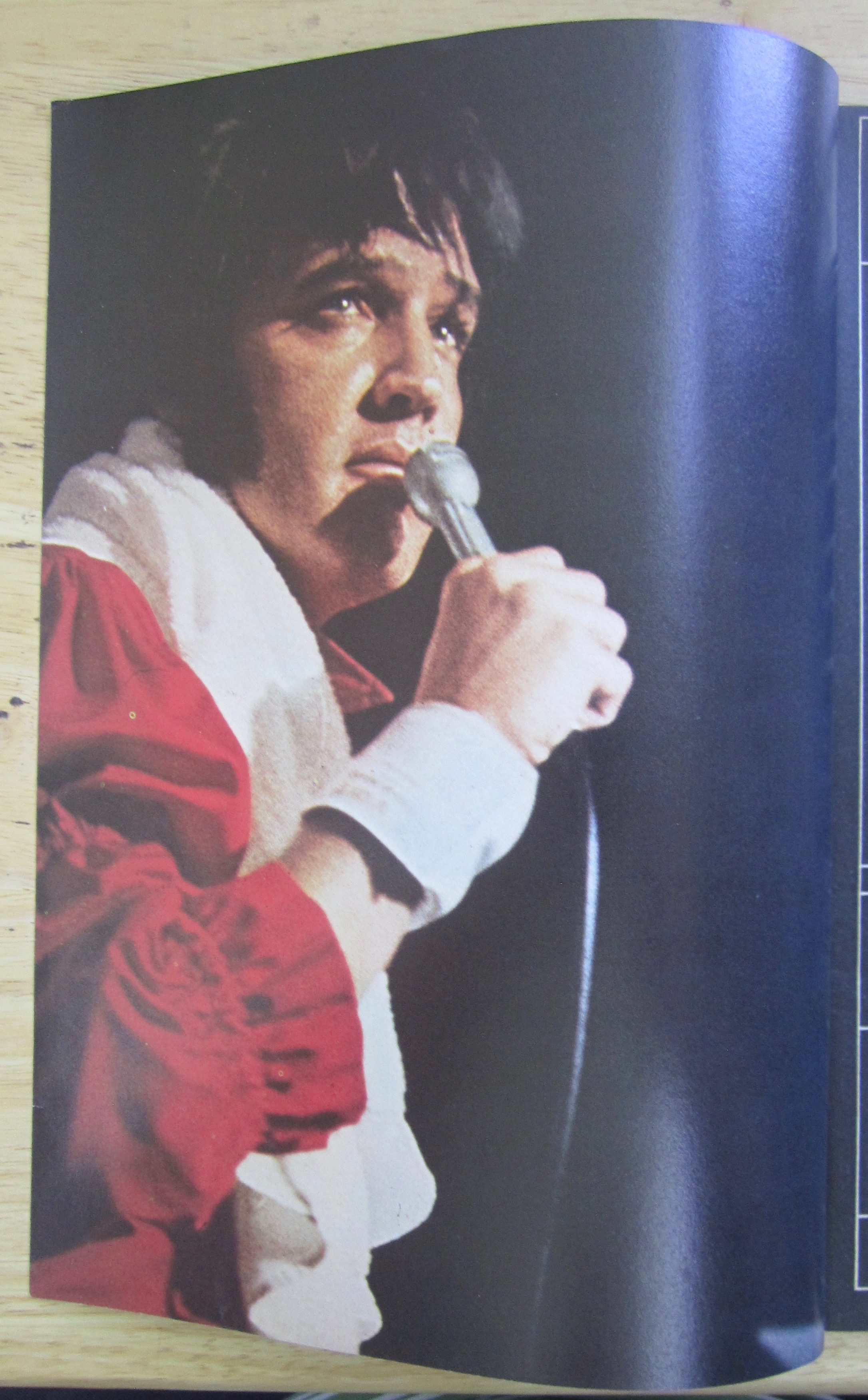Elvis Memories Forever Magazine-1977-Elvis Presley
