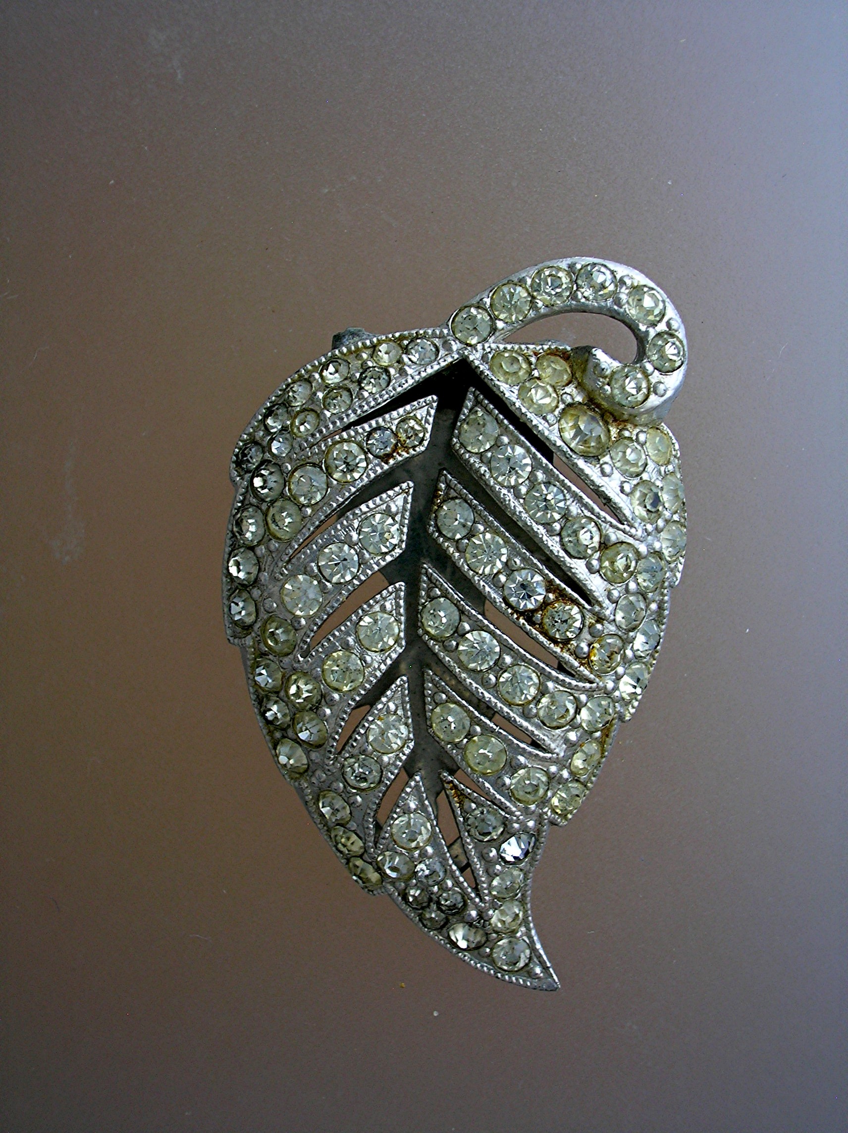 Dress Clip Rhinestone Leaf 50s Silvertone