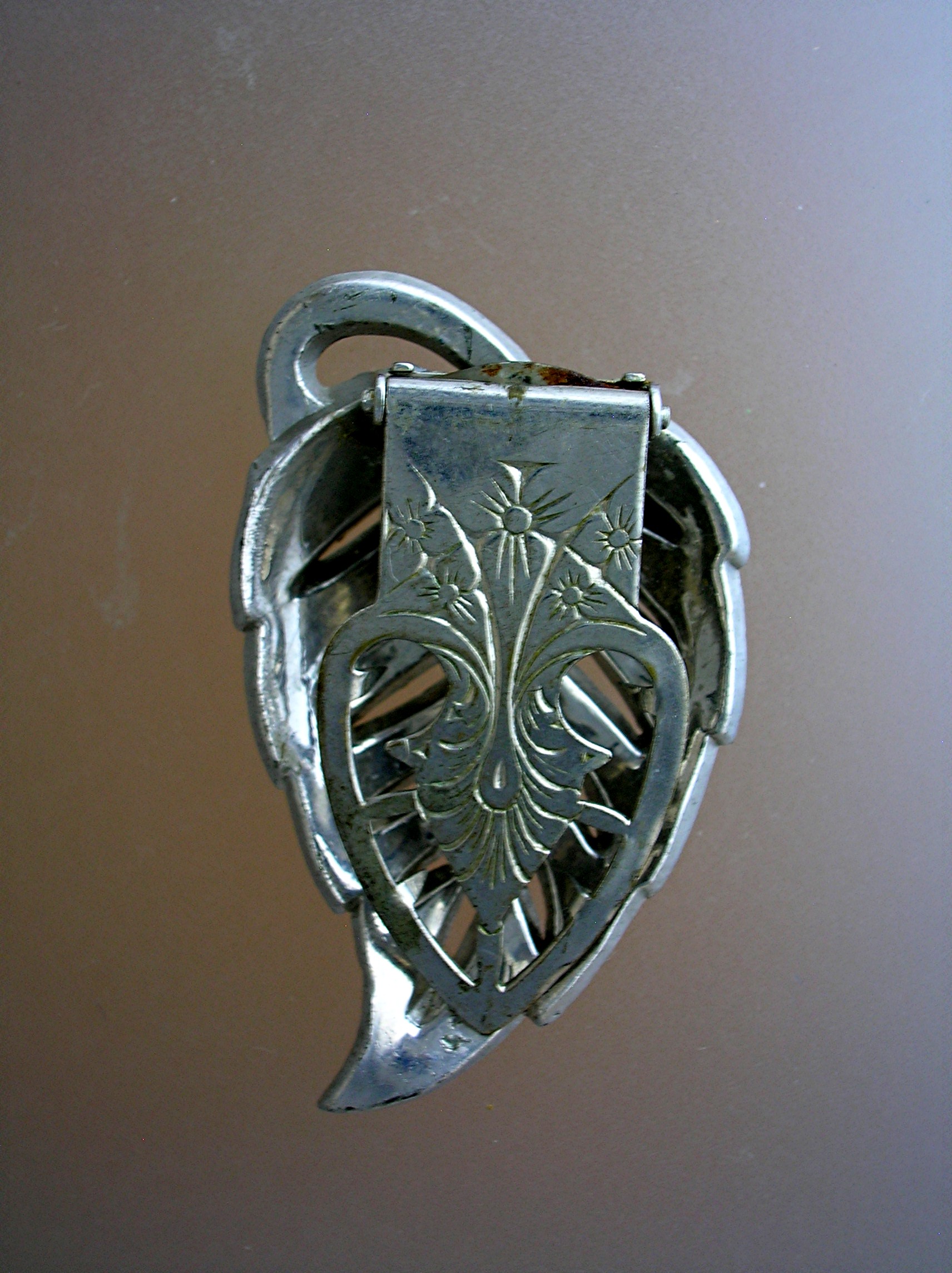 Dress Clip Rhinestone Leaf 50s Silvertone