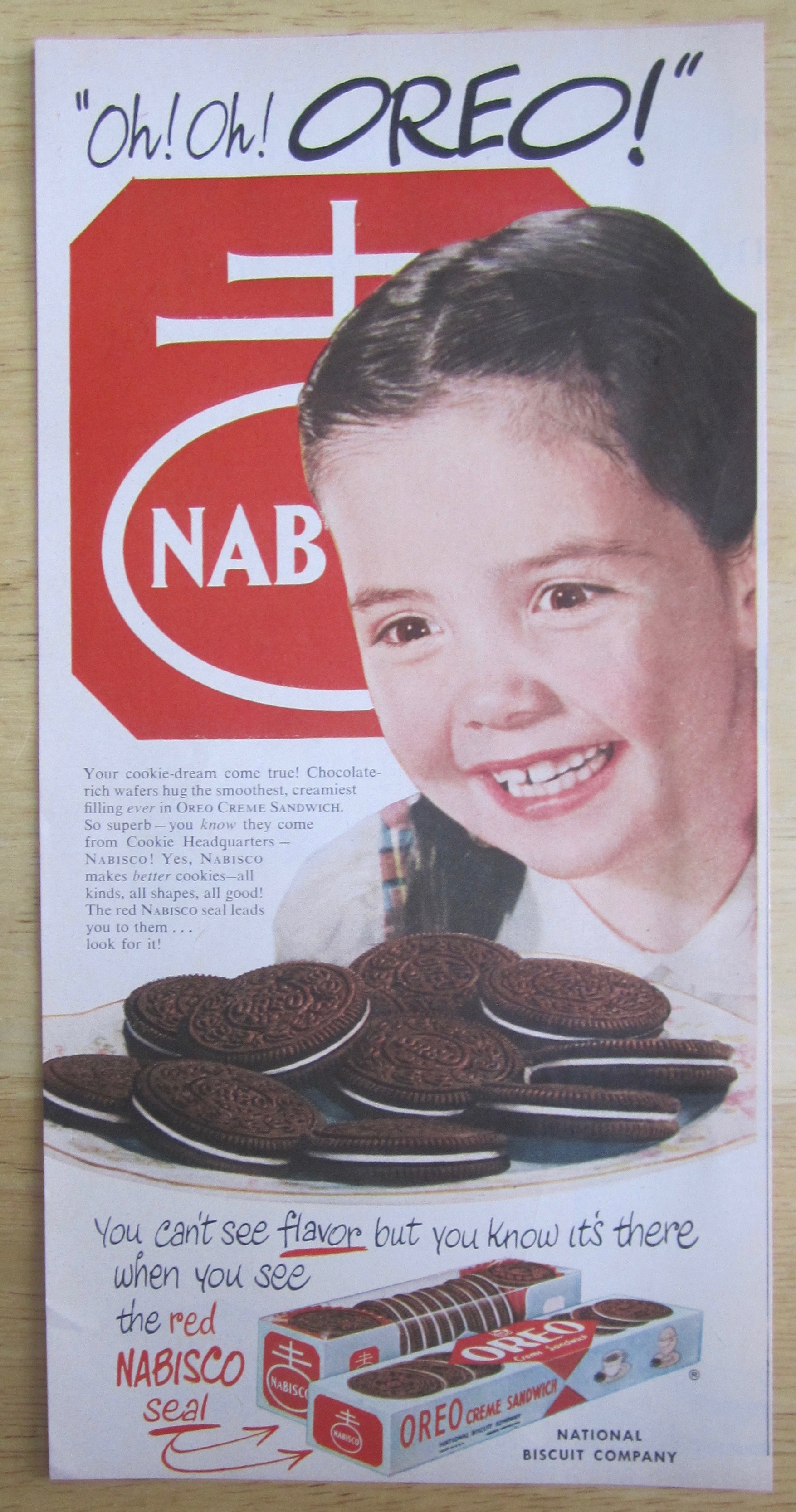 1951 Nabisco Oreo Creme Sandwich Cookie w/Girl Smiling
