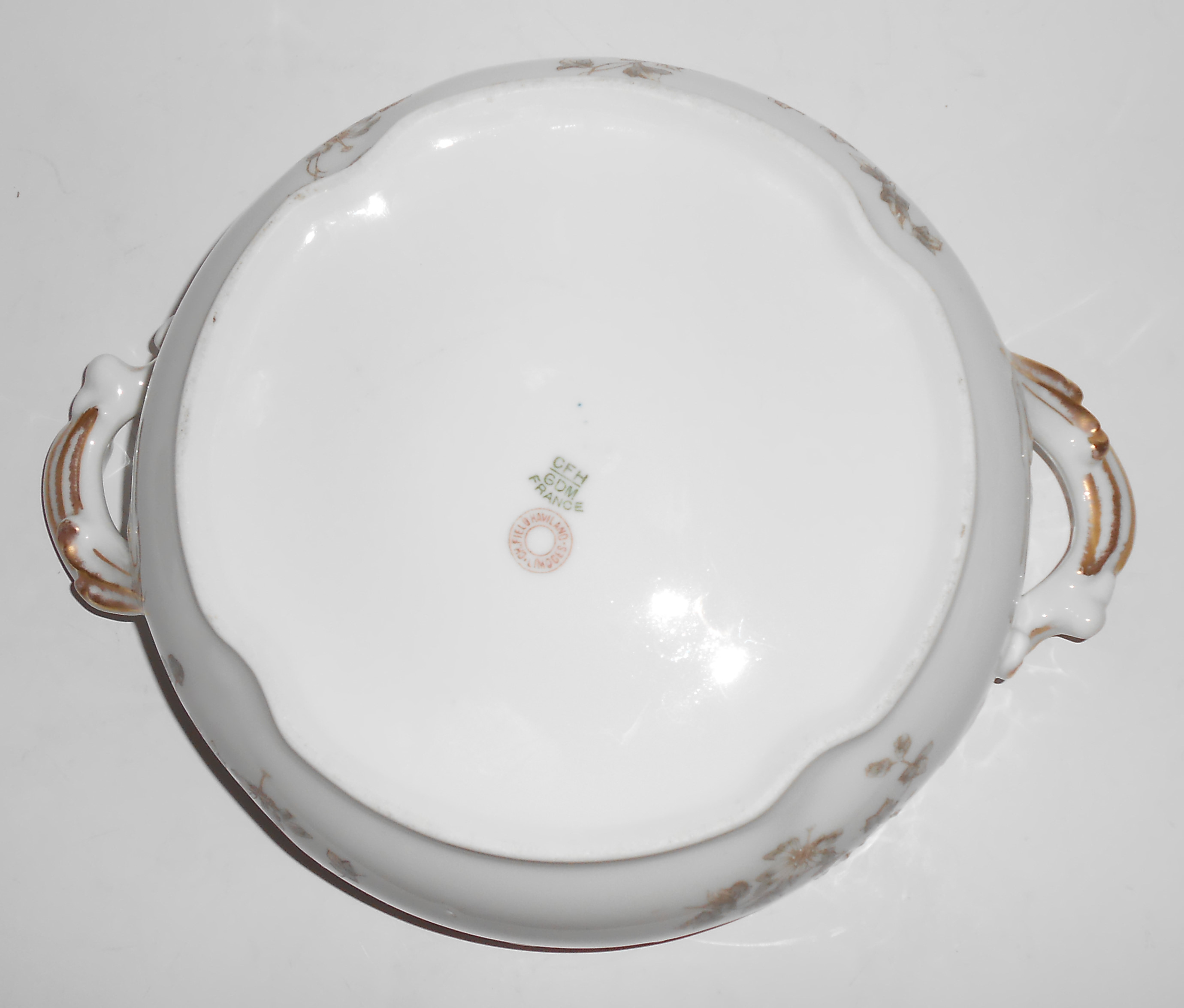 Chas Field Haviland Limoges Grey Daisy Casserole W/Lid