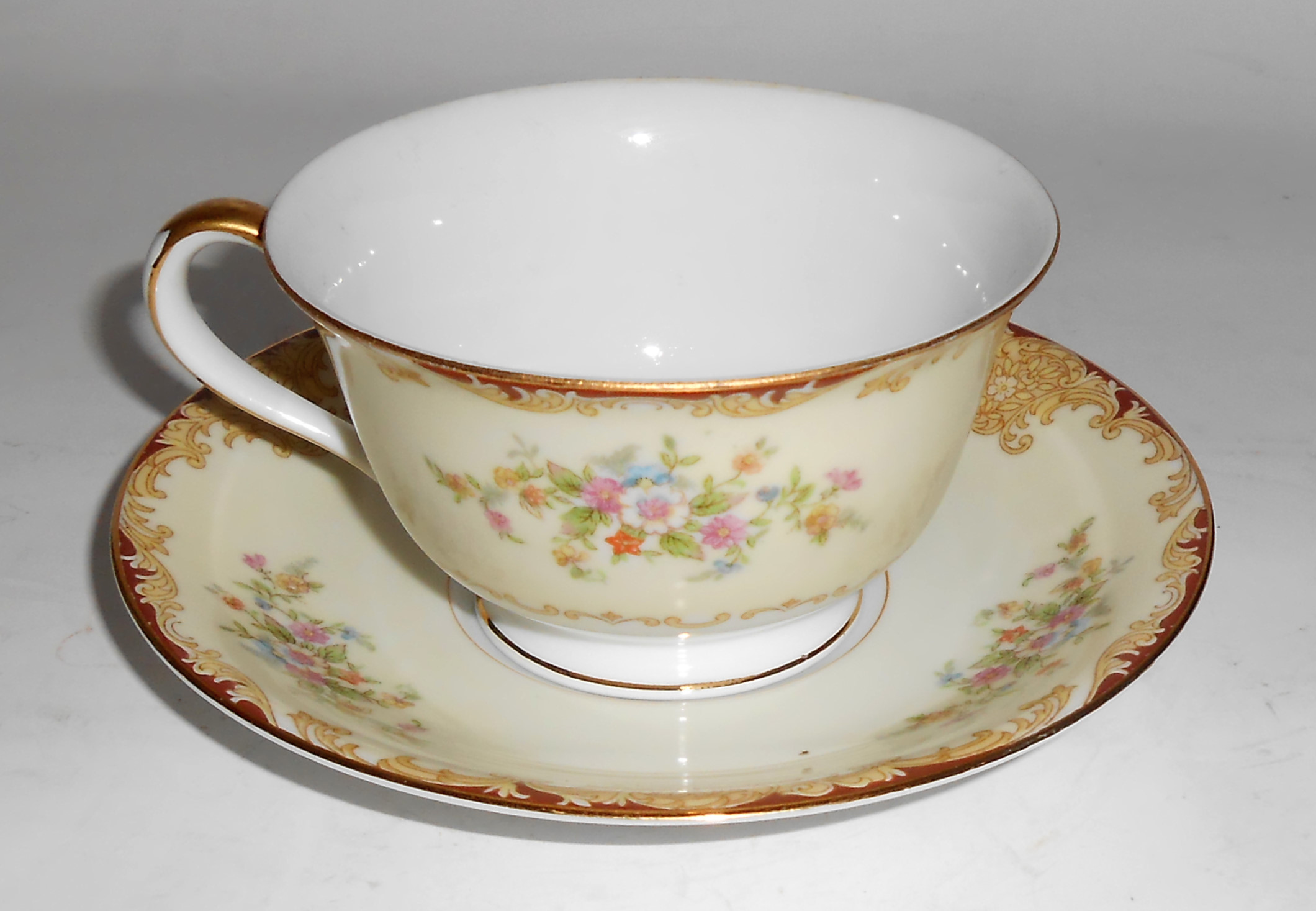 Noritake Porcelain China Mystery 175 W/Gold Cup/Saucer