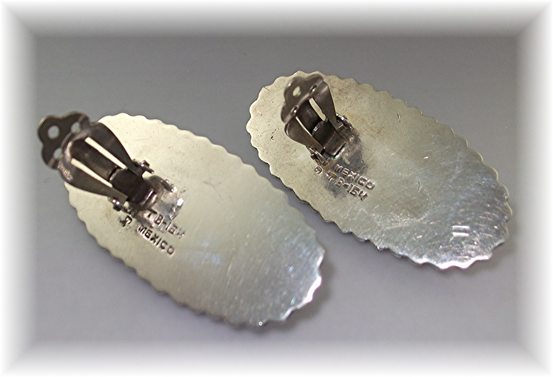 Taxco Mexico Sterling Silver Clip Earrings TB-154