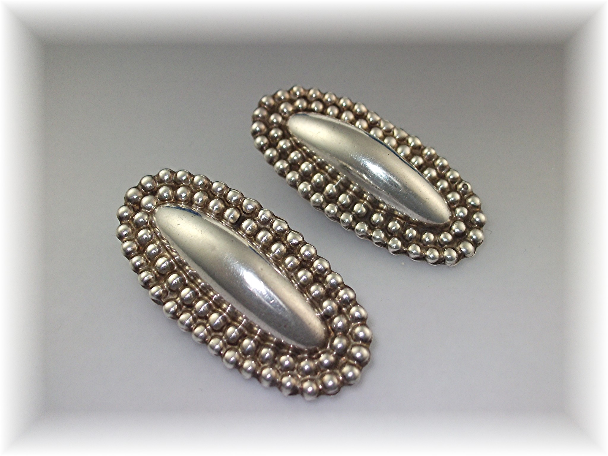 Taxco Mexico Sterling Silver Clip Earrings TB-154