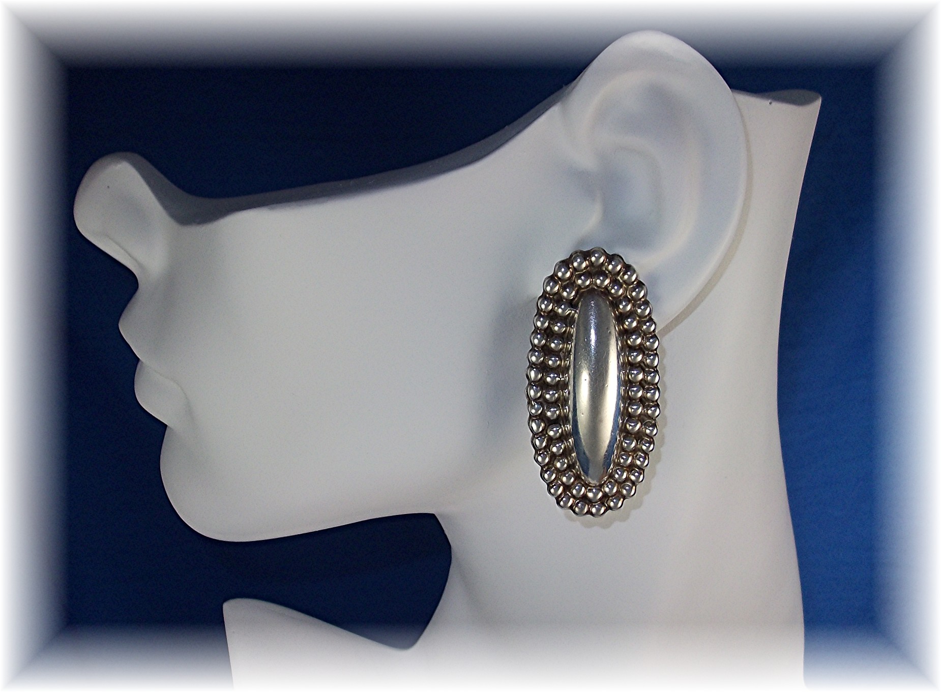 Taxco Mexico Sterling Silver Clip Earrings TB-154