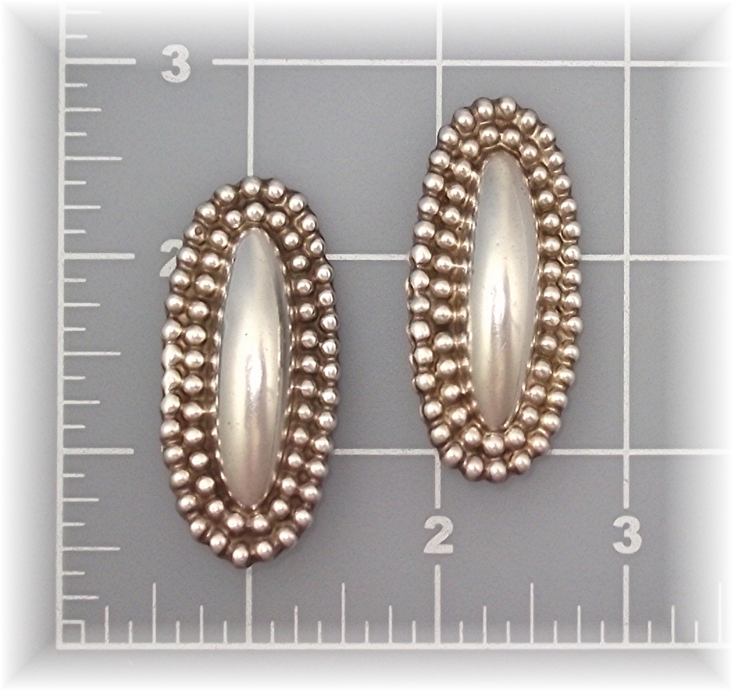 Taxco Mexico Sterling Silver Clip Earrings TB-154