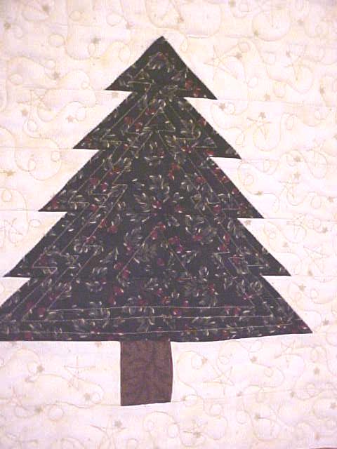 Quilt Wall Hanging Christmas Tree Holly Poinsettias