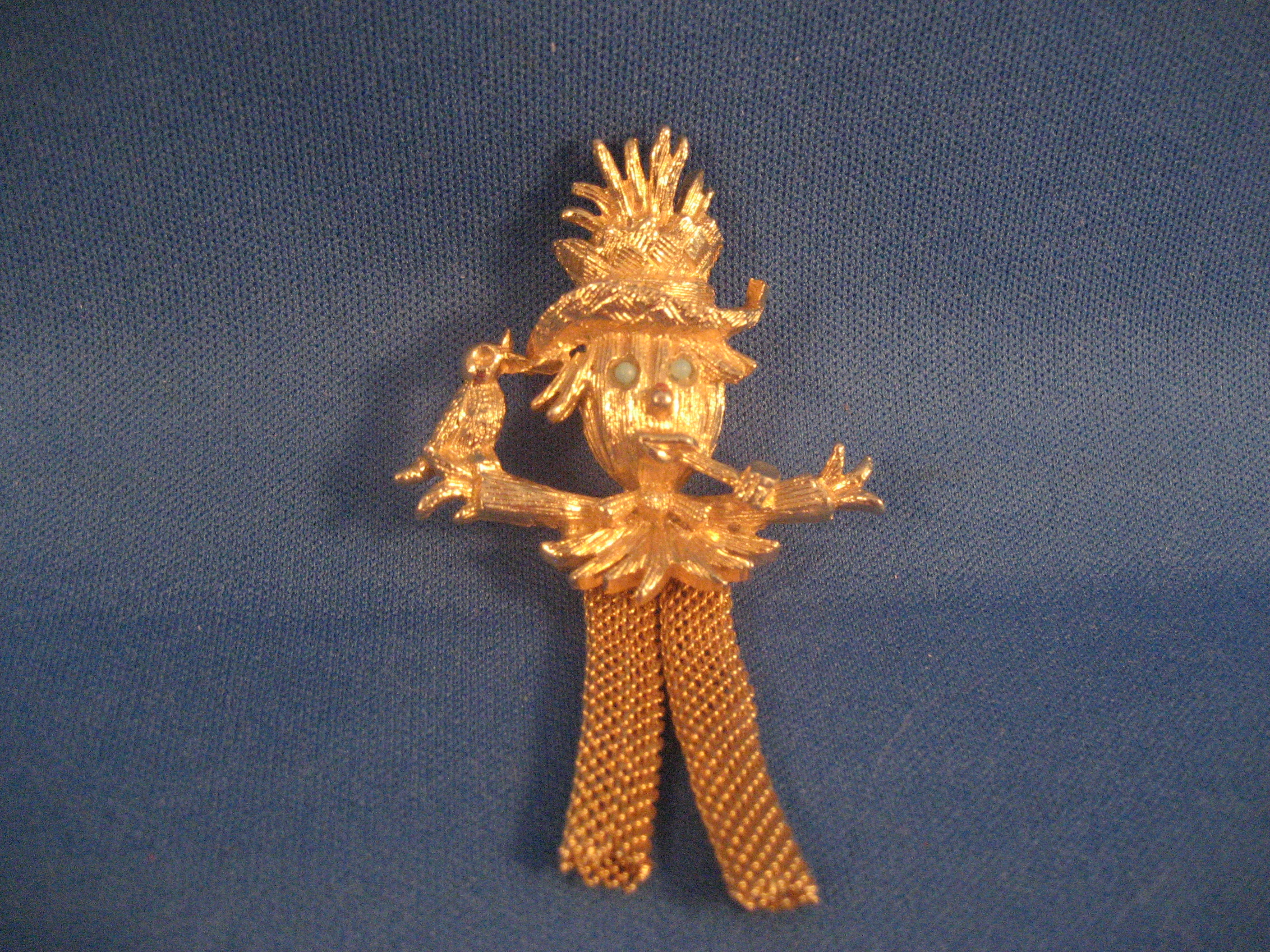 Scarecrow Pin