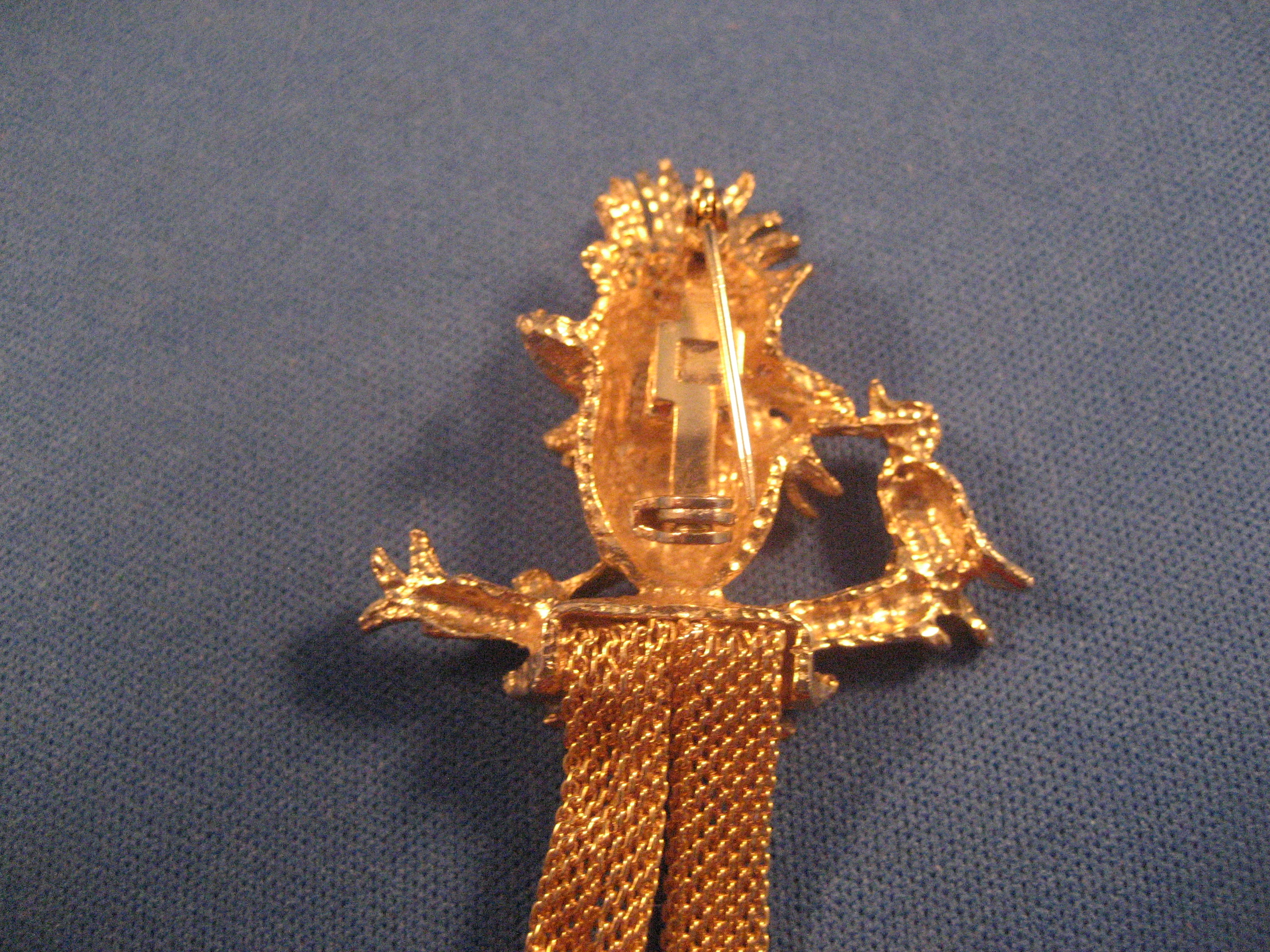 Scarecrow Pin