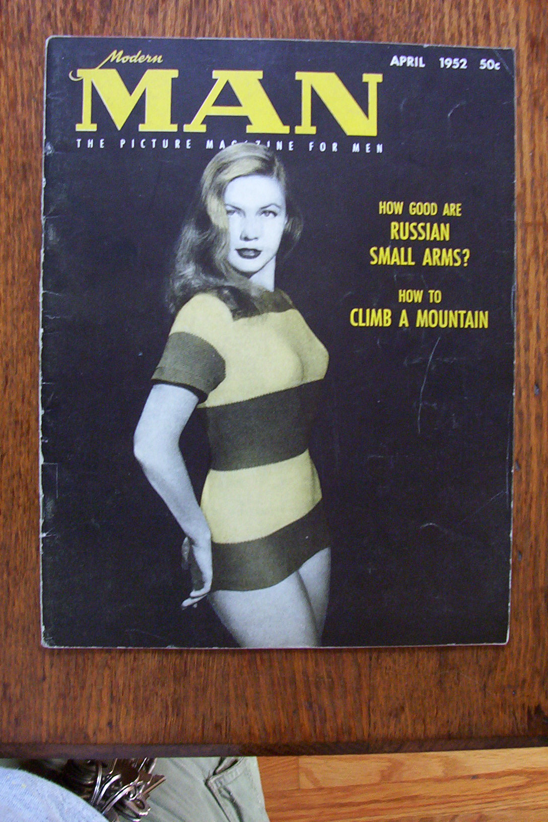 Modern Man Magazine - April 1952