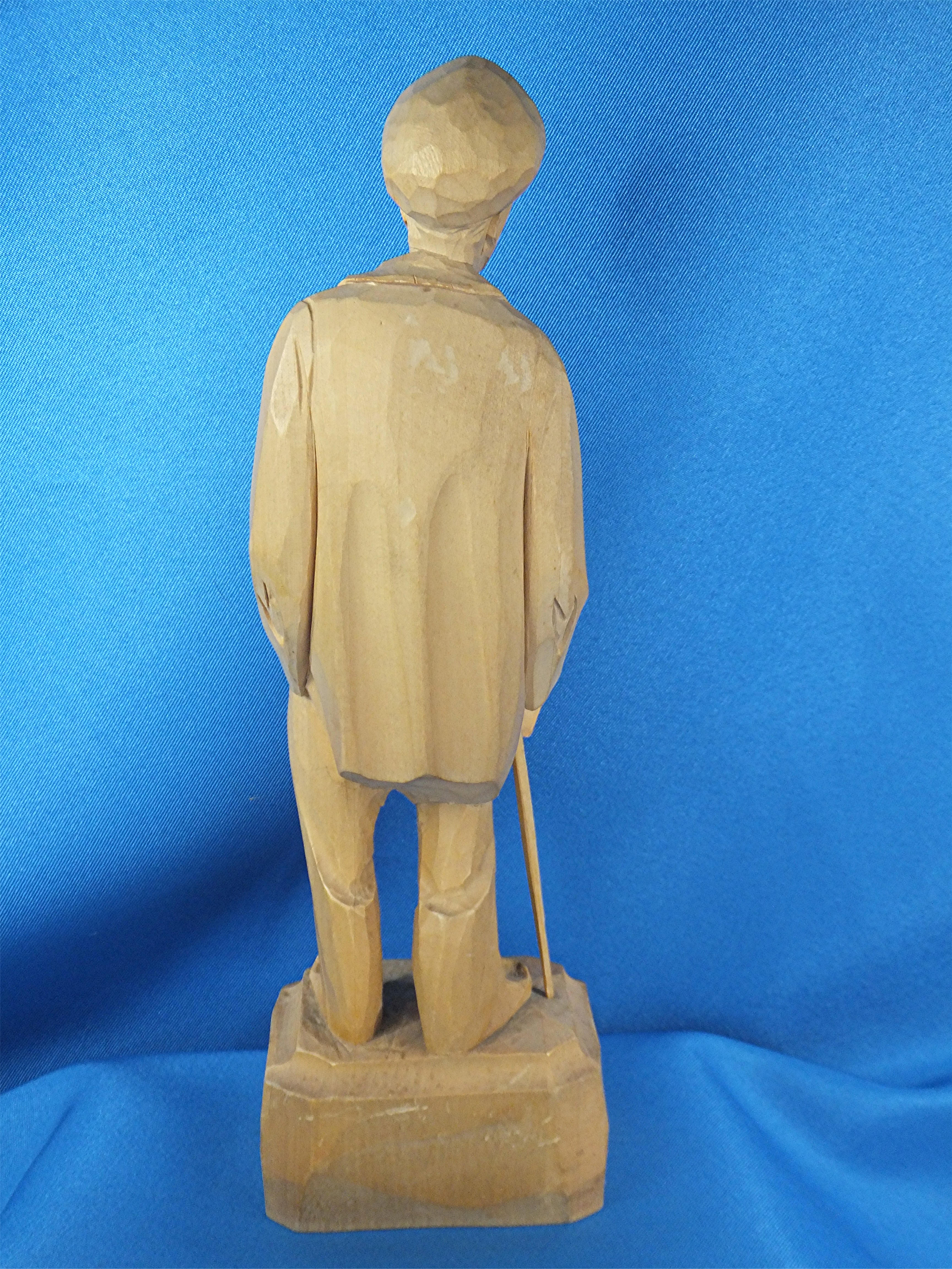 Wood Carving Old man with walking stick, by  Caron