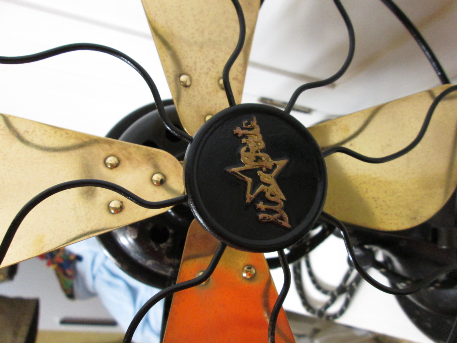FITZGERALD STAR RITE FAN BRASS BLADE / 3 SPEED OSCILLATING 12 inch