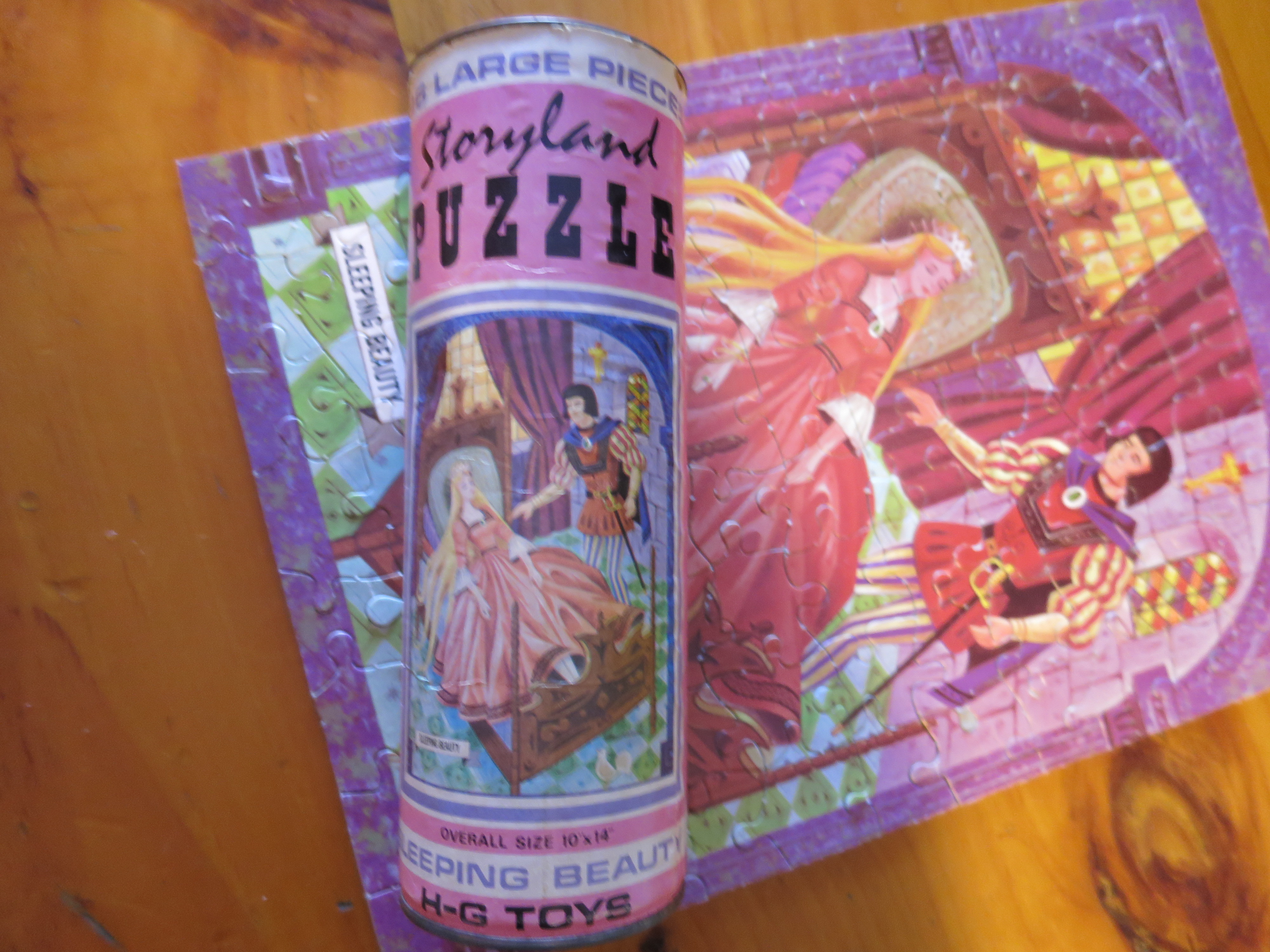 Sleeping Beauty Puzzle Storyland vintage 1960s