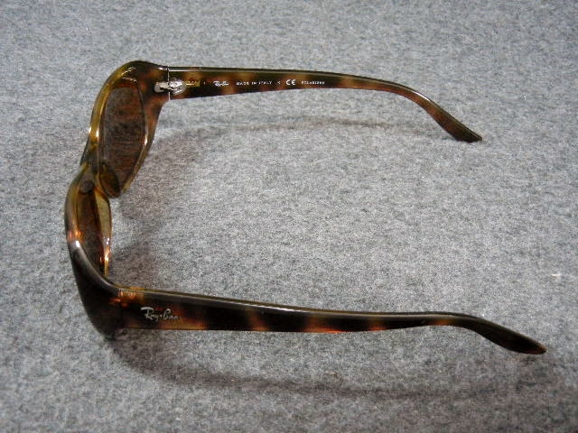 Ray Ban Ladies Sunglasses with Case Made in Italy
