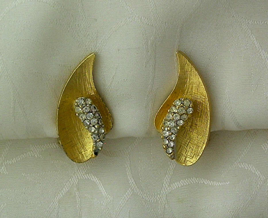 BSK Clip Earrings Goldtone Rhinestone