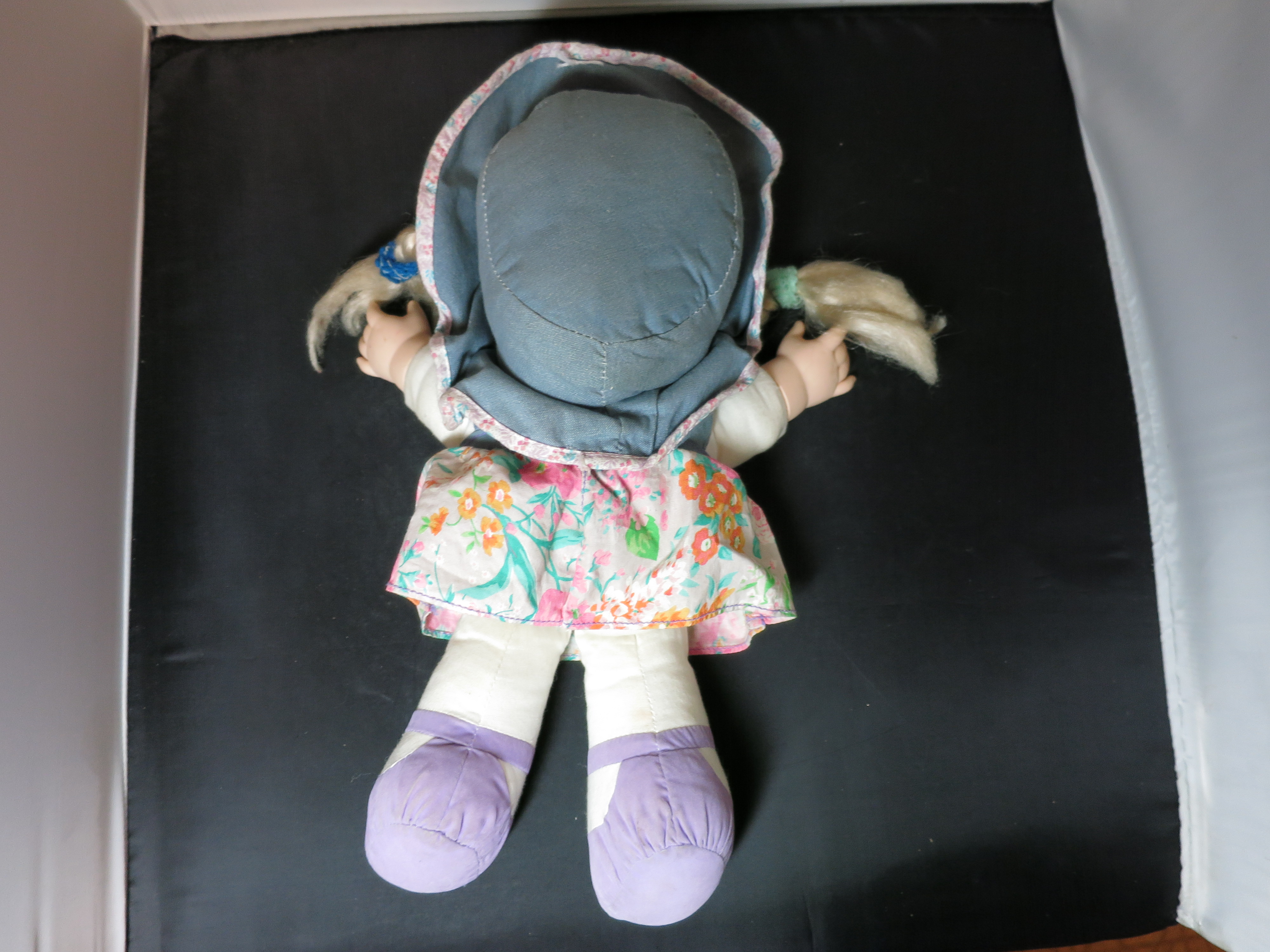 Diversified Specialist Doll 1997 Giggling 15 inch