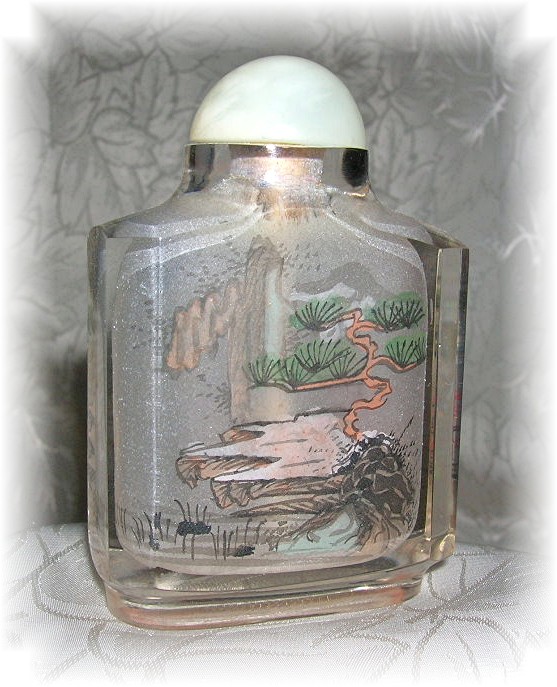 SNUFF BOTTLE Glass Reverse painted