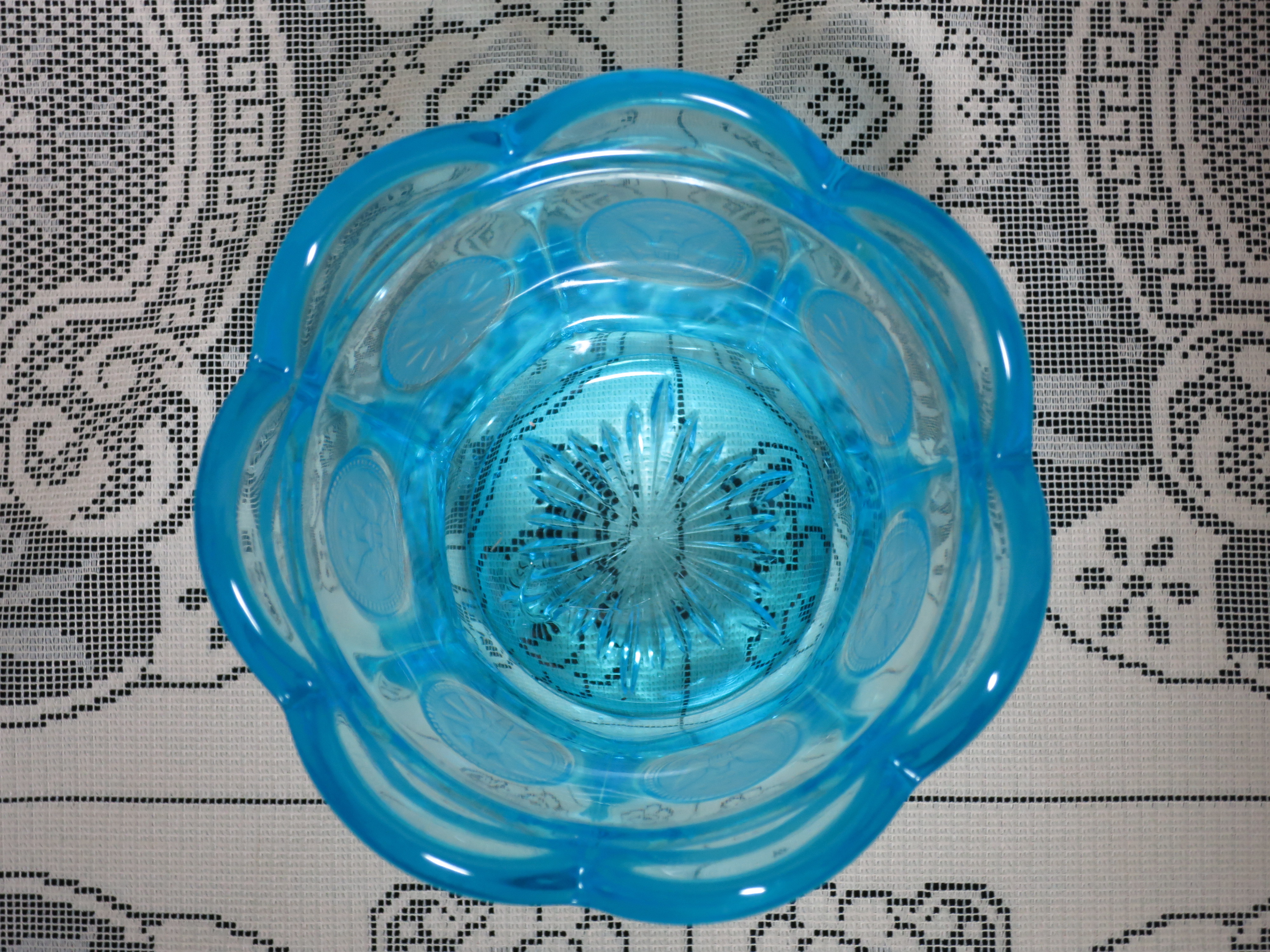 Fostoria Blue Coin Glass Sugar Bowl with lid