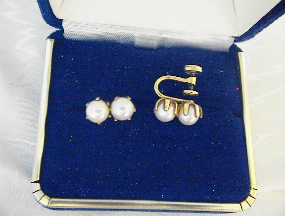 1/20 Gold Fill & Genuine Pearls Screw Back Earrings
