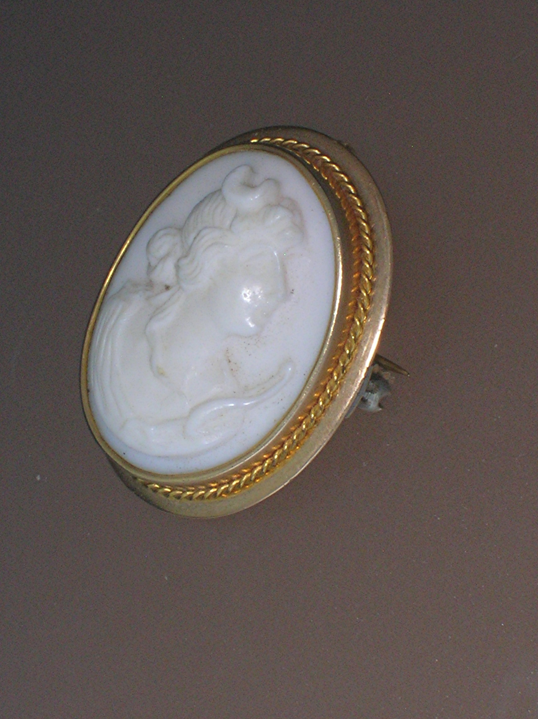 Brooch 10k-14K  Gold  Angel Skin Cameo