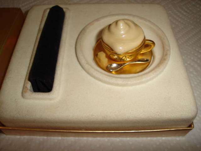 Estee Lauder Solid Compact