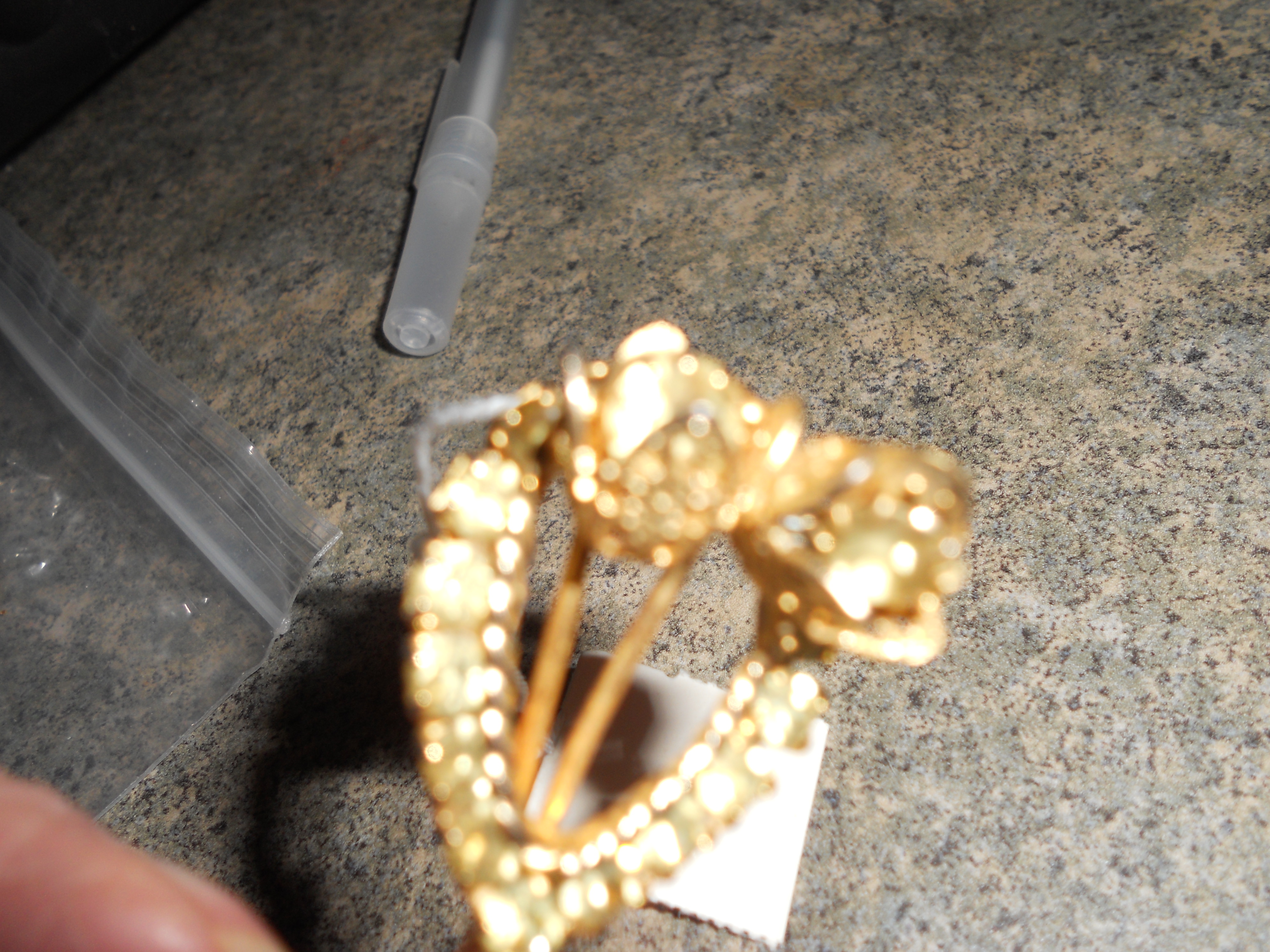 Rhinestone Heart Flower Bouquet Gold filigree