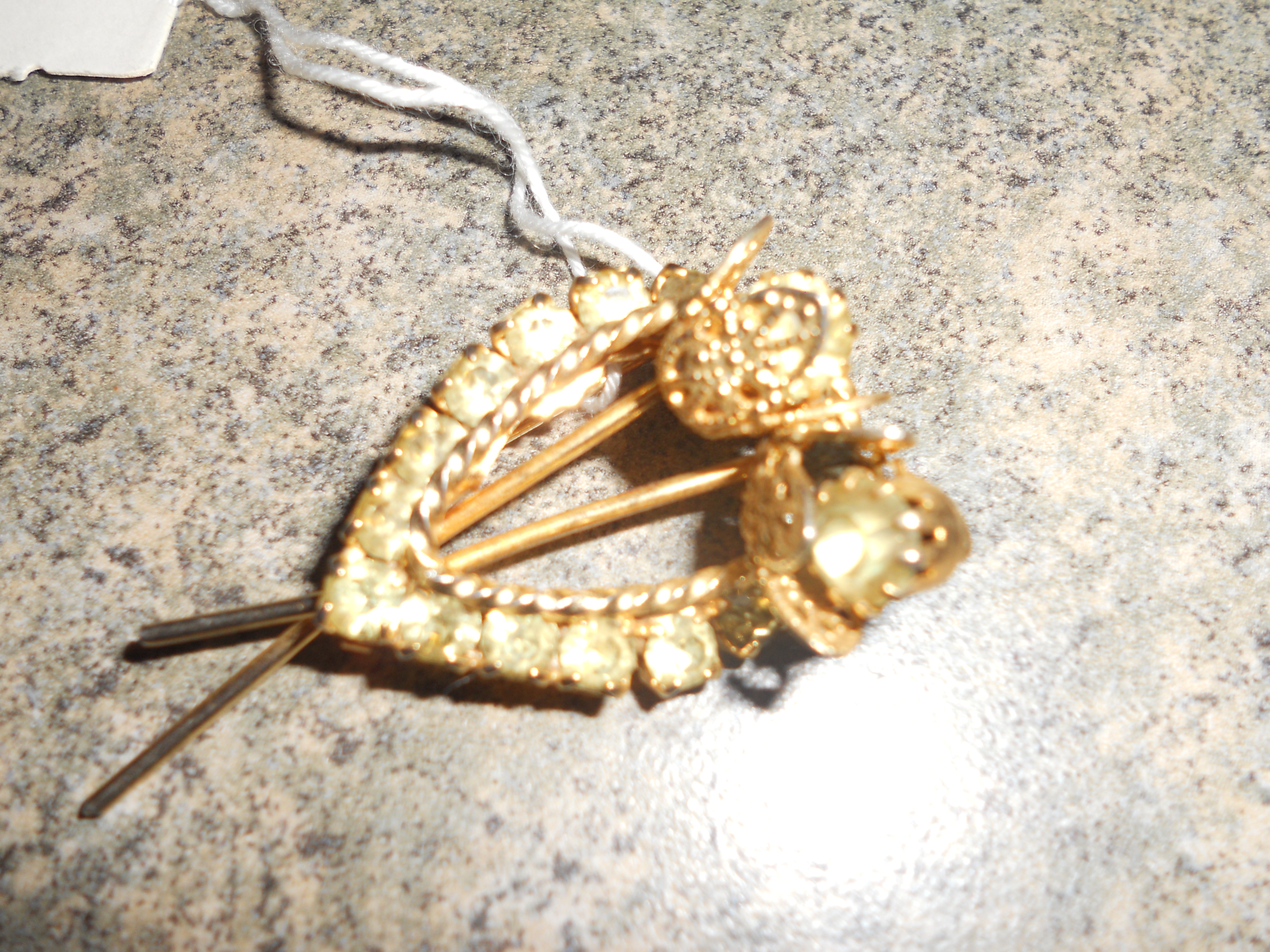 Rhinestone Heart Flower Bouquet Gold filigree