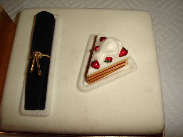 Estee Lauder Solid Compact