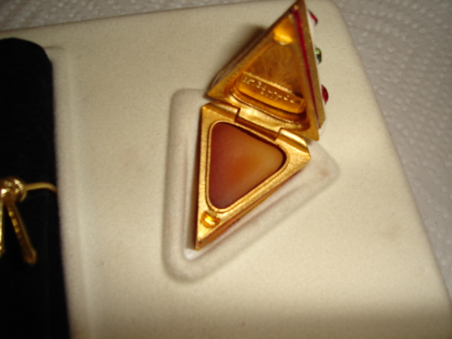 Estee Lauder Solid Compact