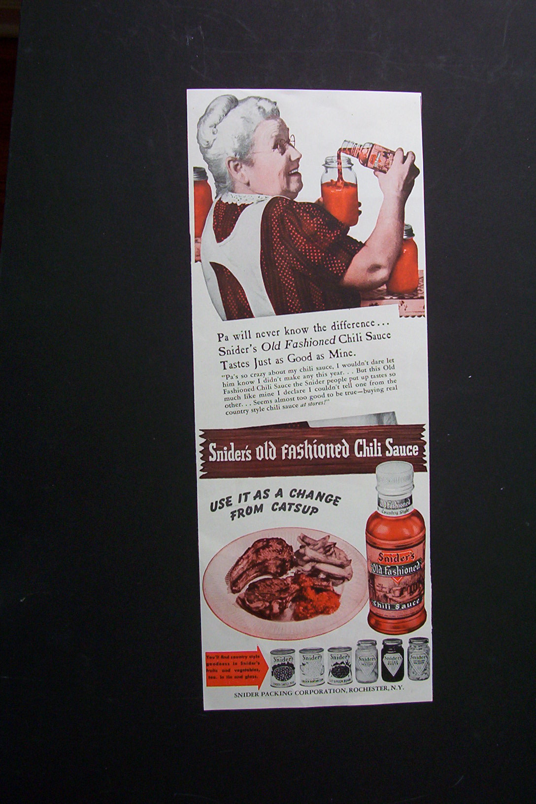 1940 Snider's Chili Sauce with Woman Pouring Sauce