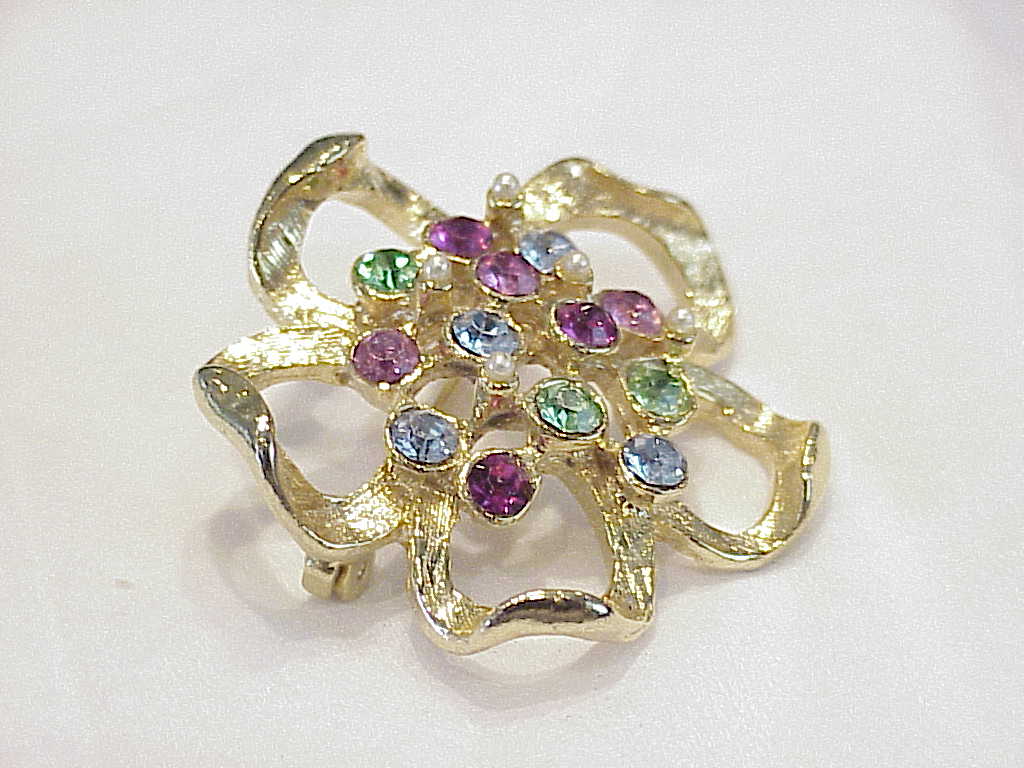 Flower Brooch With Pastel Rhinestones And Faux Seed Pearls