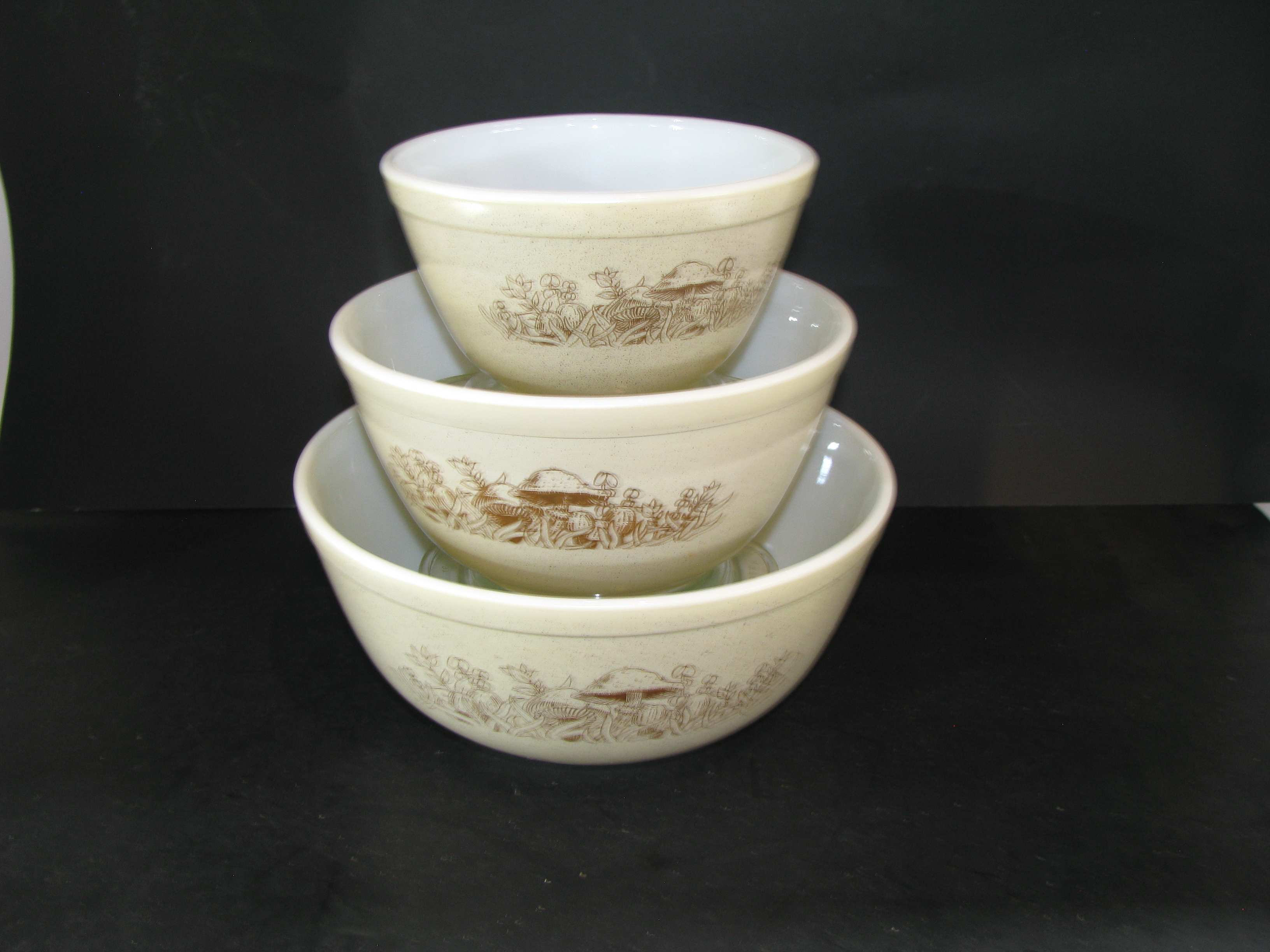 Vintage Pyrex Forest Fancies Mixing Bowl Set New in Box