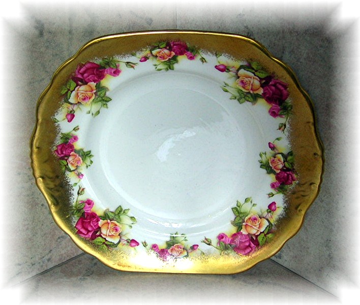 English Bone China Golden Rose Royal Chelsea Plate