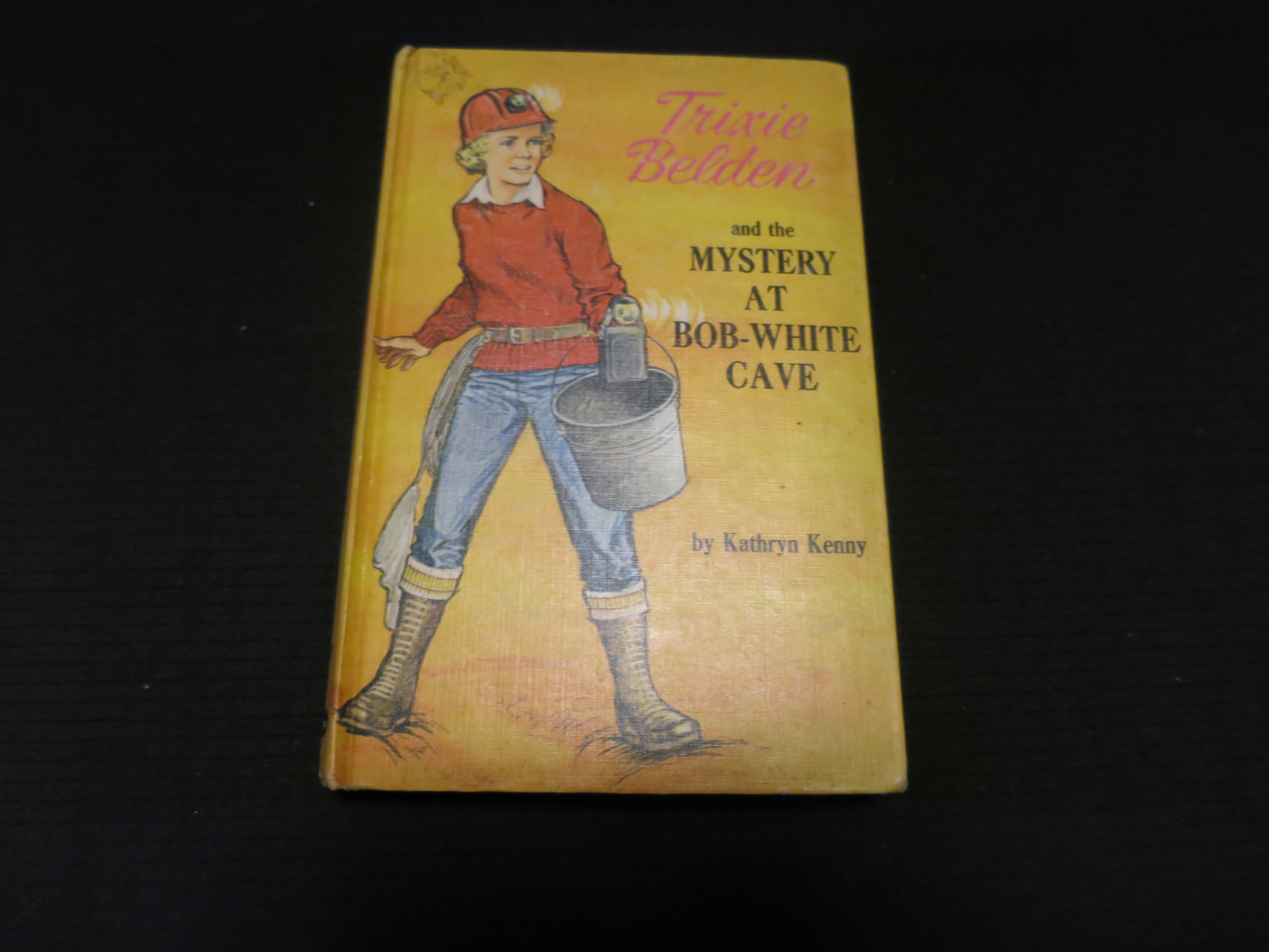 Trixie Beldon Book Mystery at Bob White Cave by Kathryn Kenny