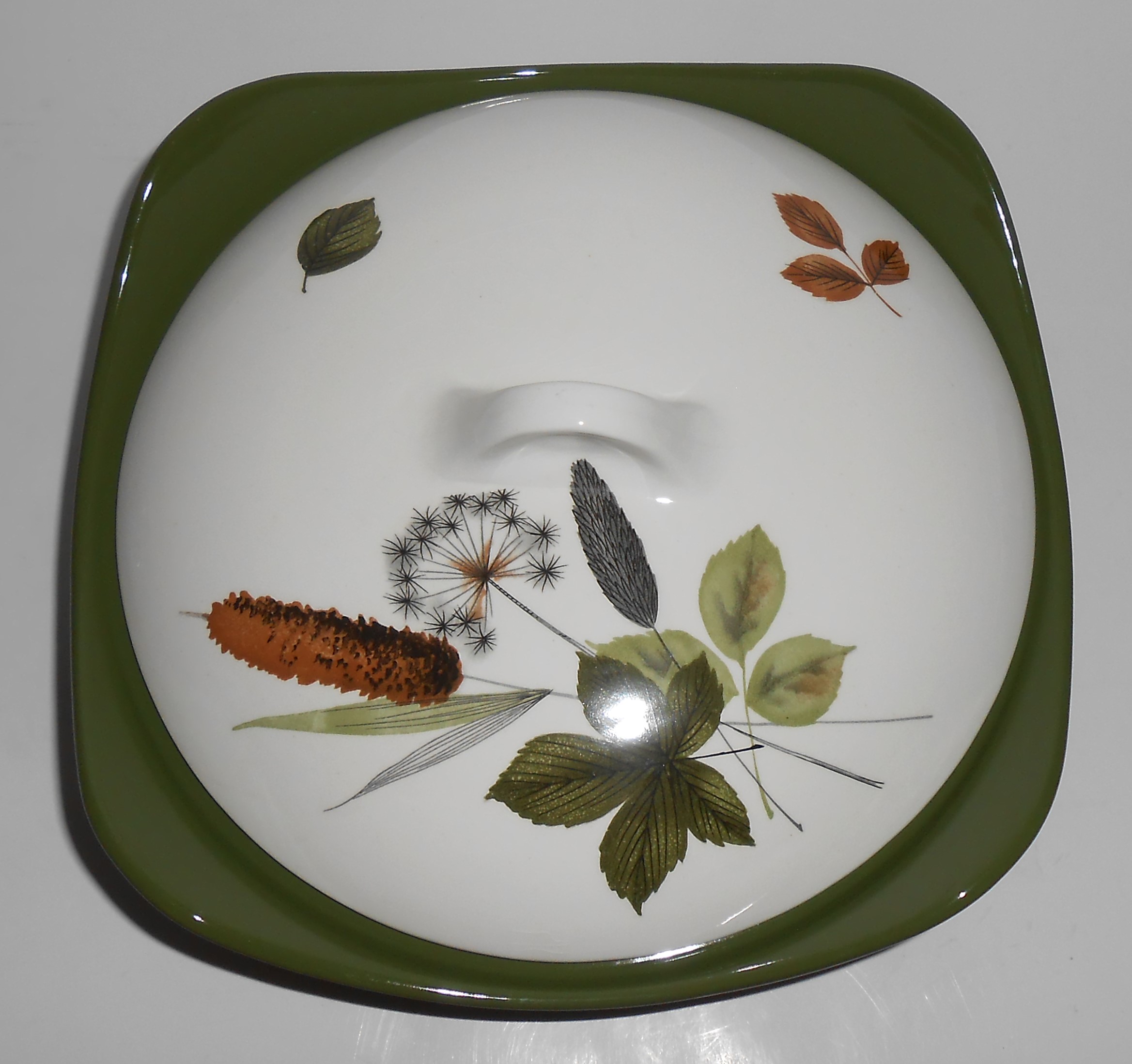 Midwinter Pottery Cattails Riverside Covered Vegetable