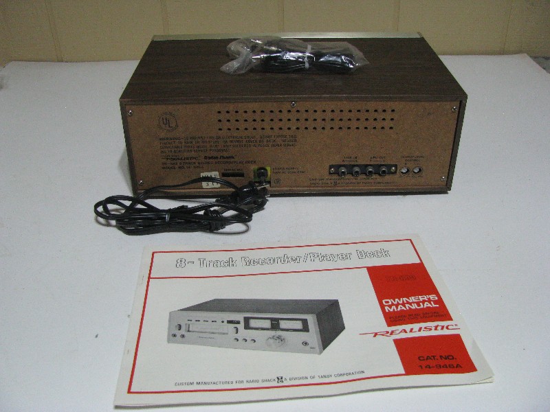 Vintage Realistic TR-883 Stereo 8-Track Record/Play Deck with Original Box & Manual - Cat. No. 14-946A