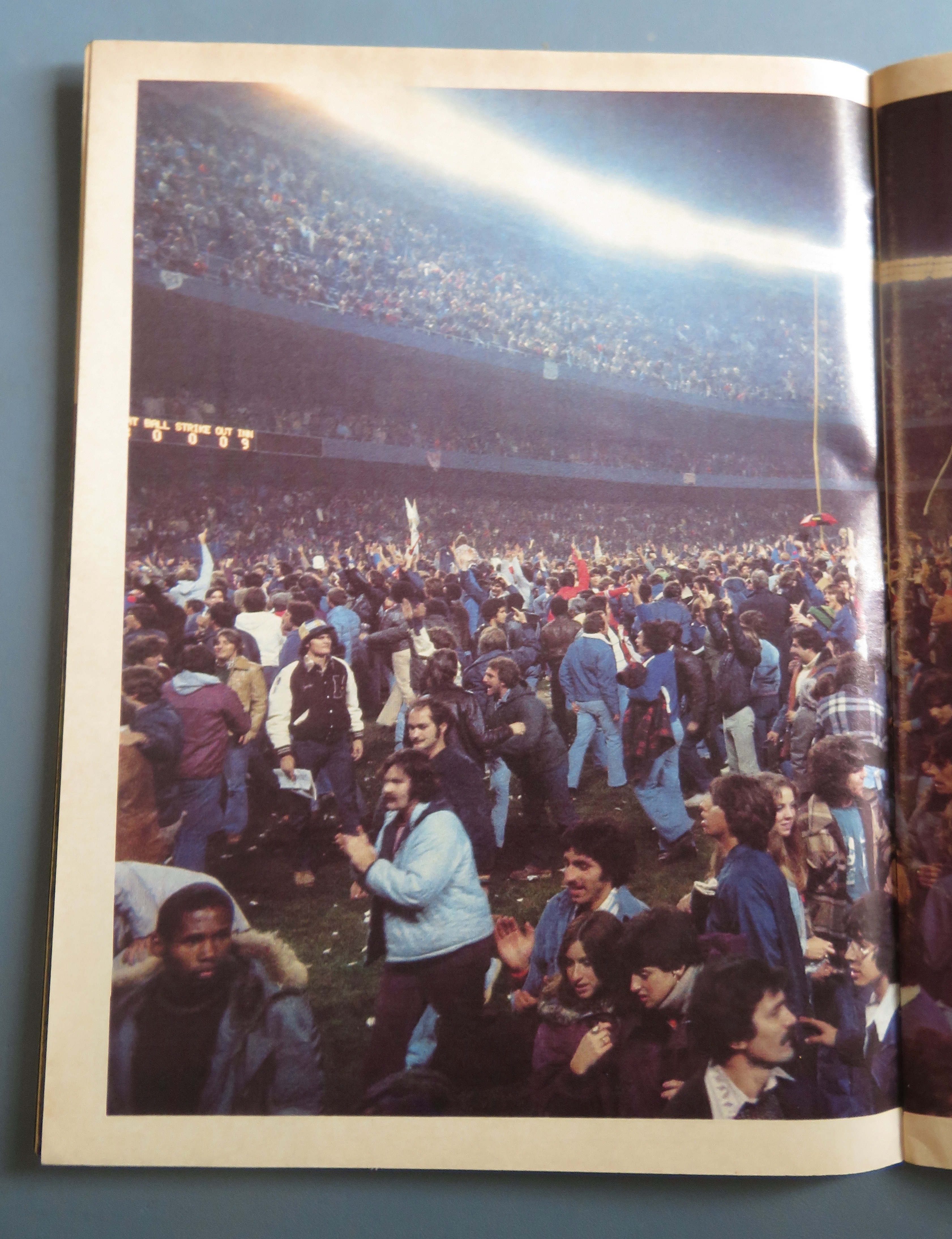 New Times Magazine November 11, 1977 Wild In The Stand