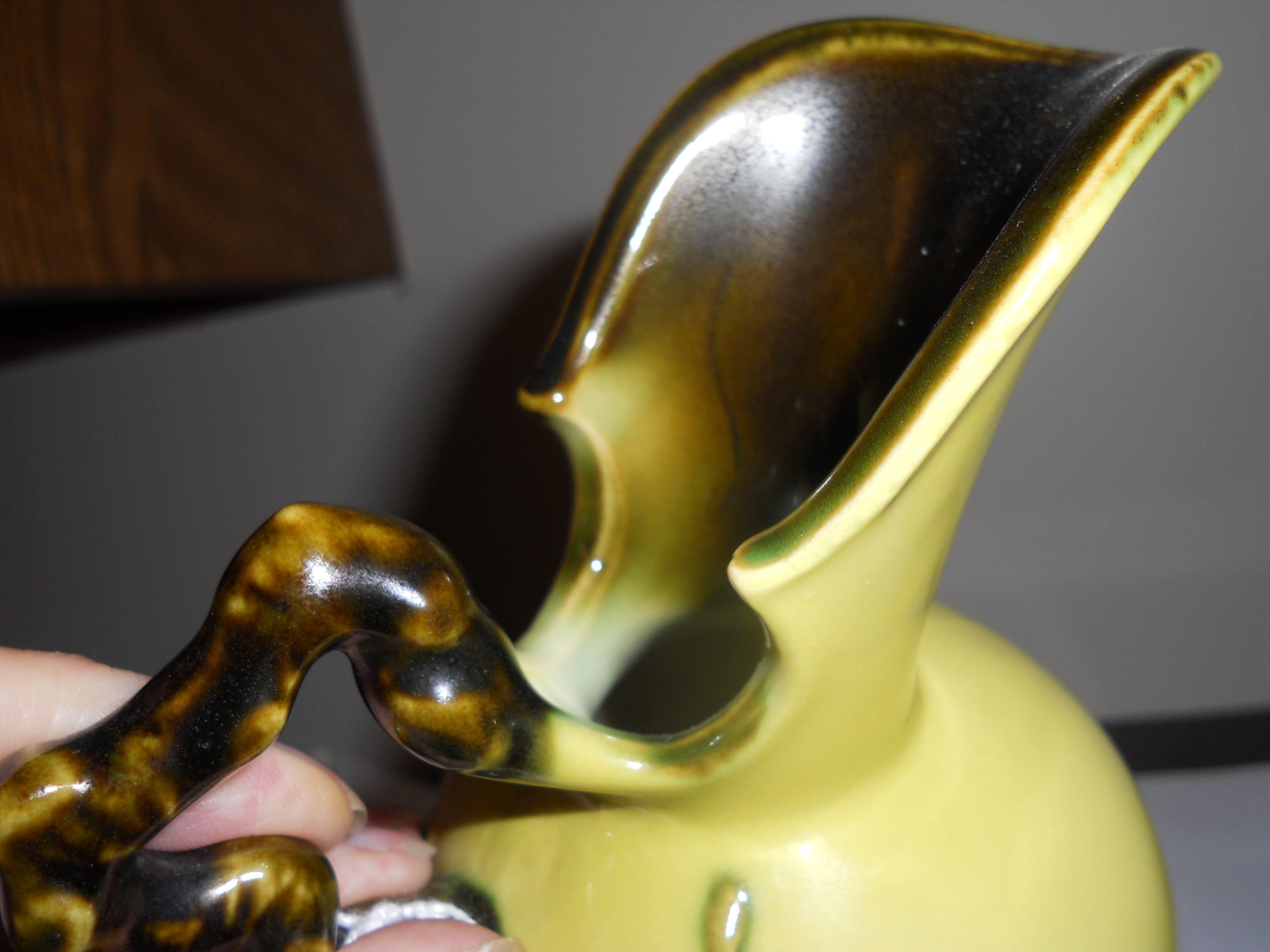 Hull Pottery Vase Pitcher W6 6 1/2