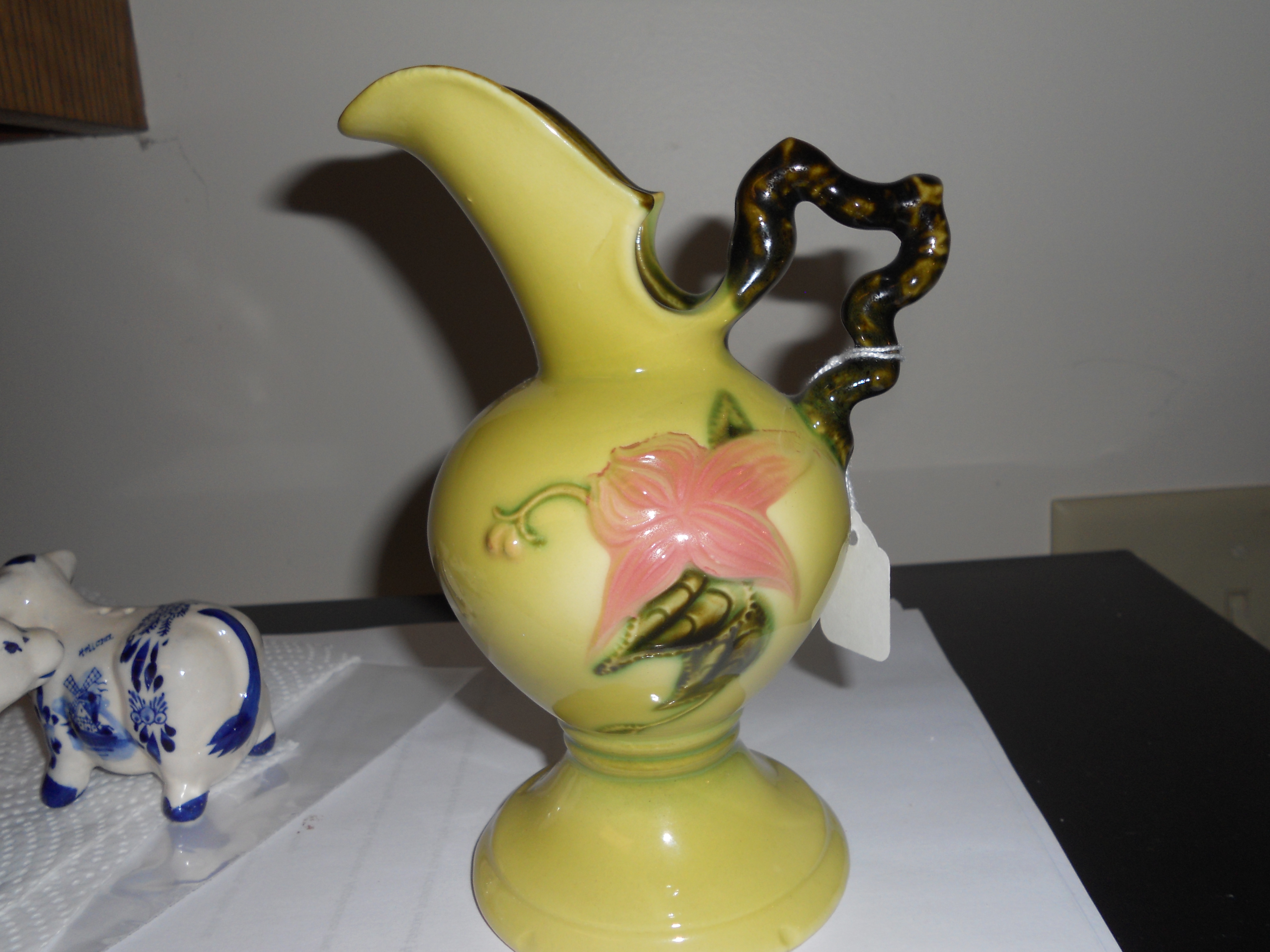 Hull Pottery Vase Pitcher W6 6 1/2
