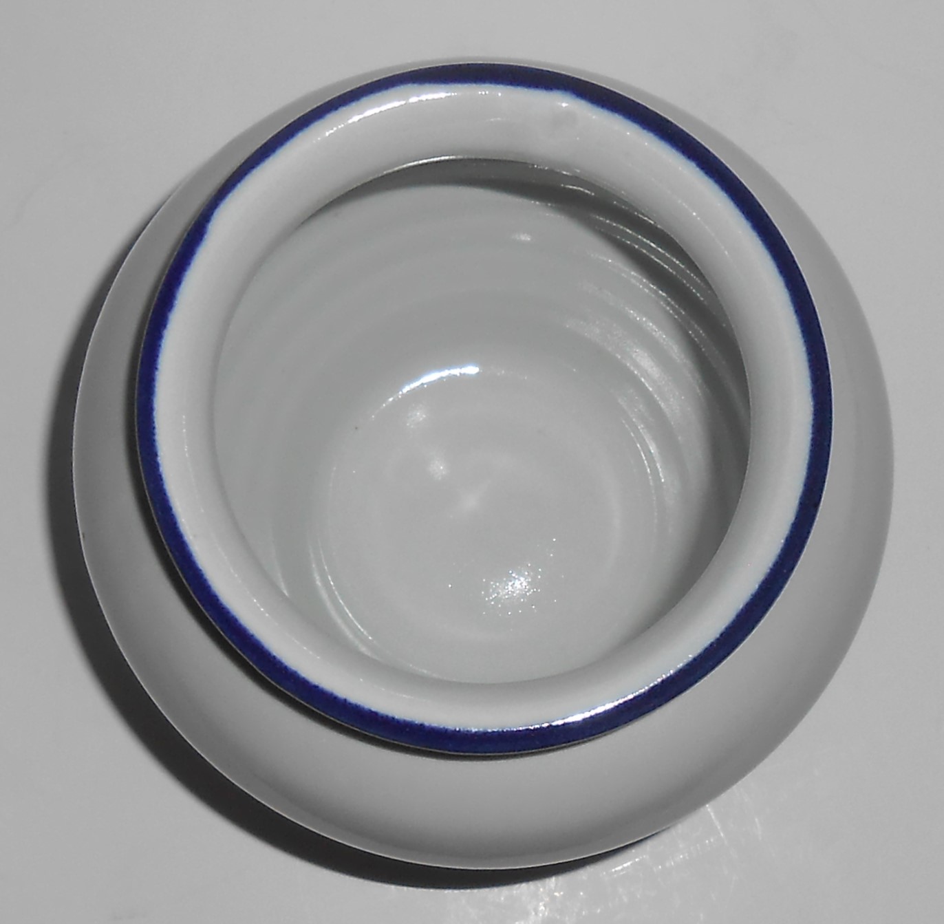 Bruning Studio Pottery Seattle White w/Blue Foliage