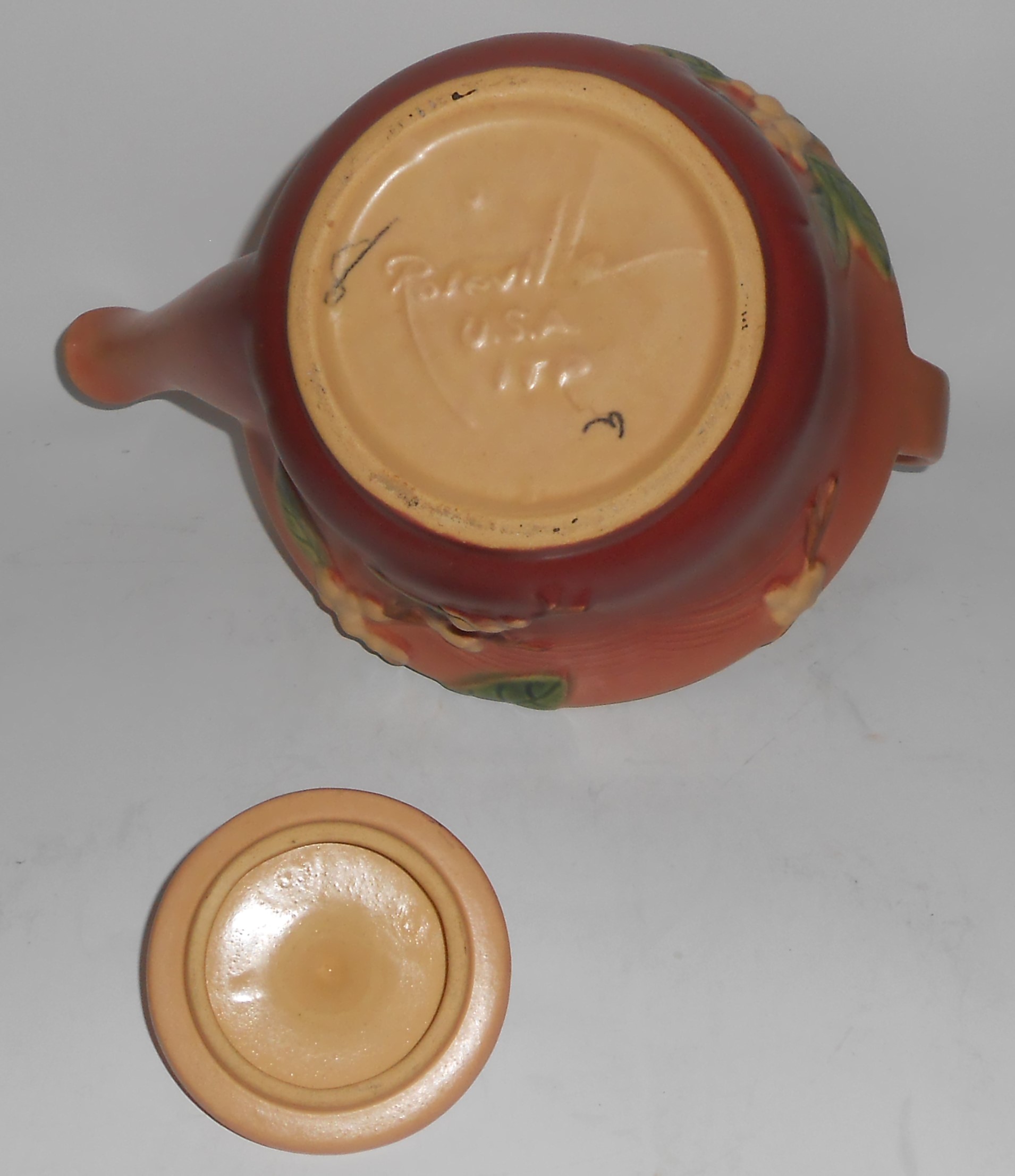 Roseville Pottery Snowberry Teapot - MINT