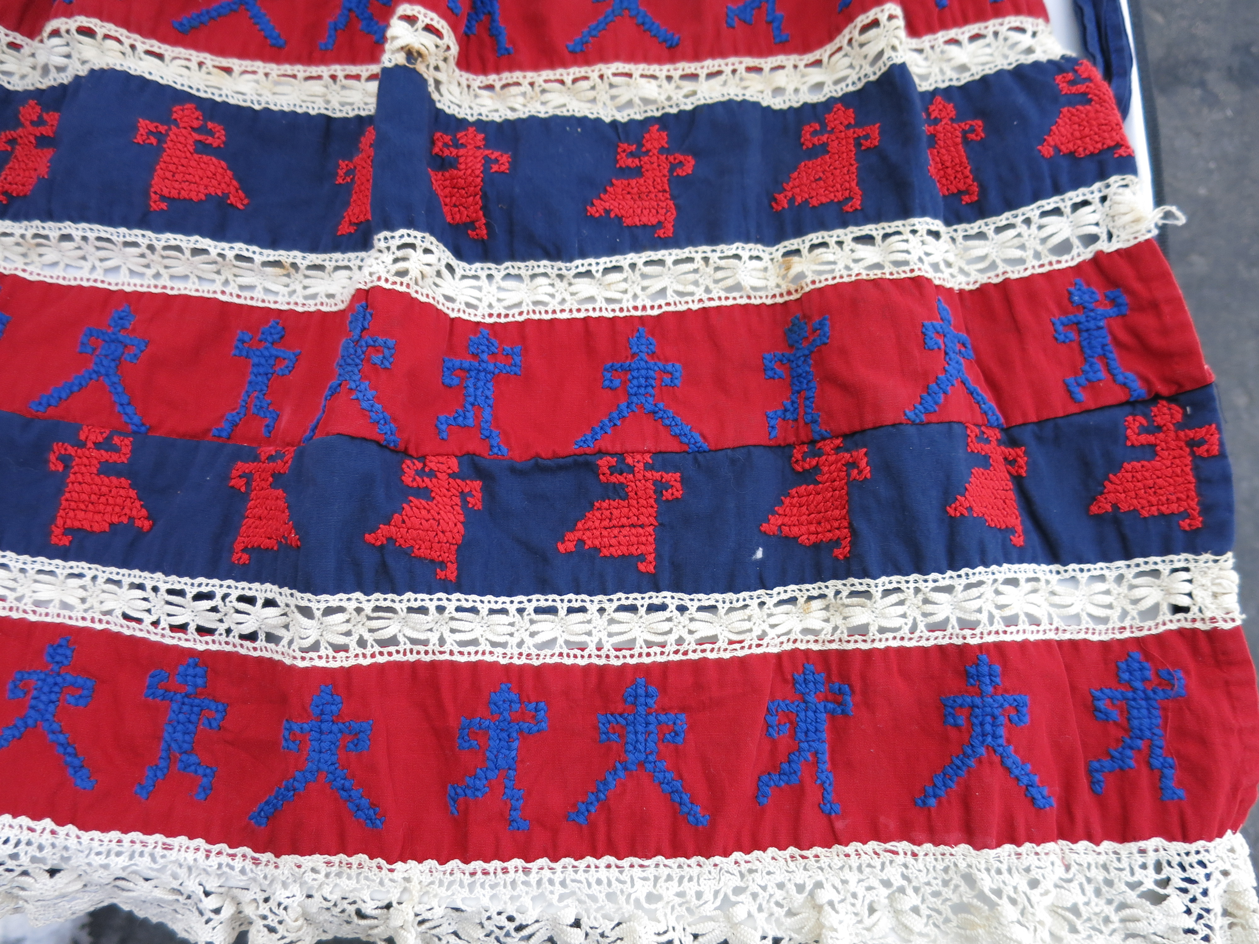 Centennial Apron Cotton Linen Cross Stitch and Lace