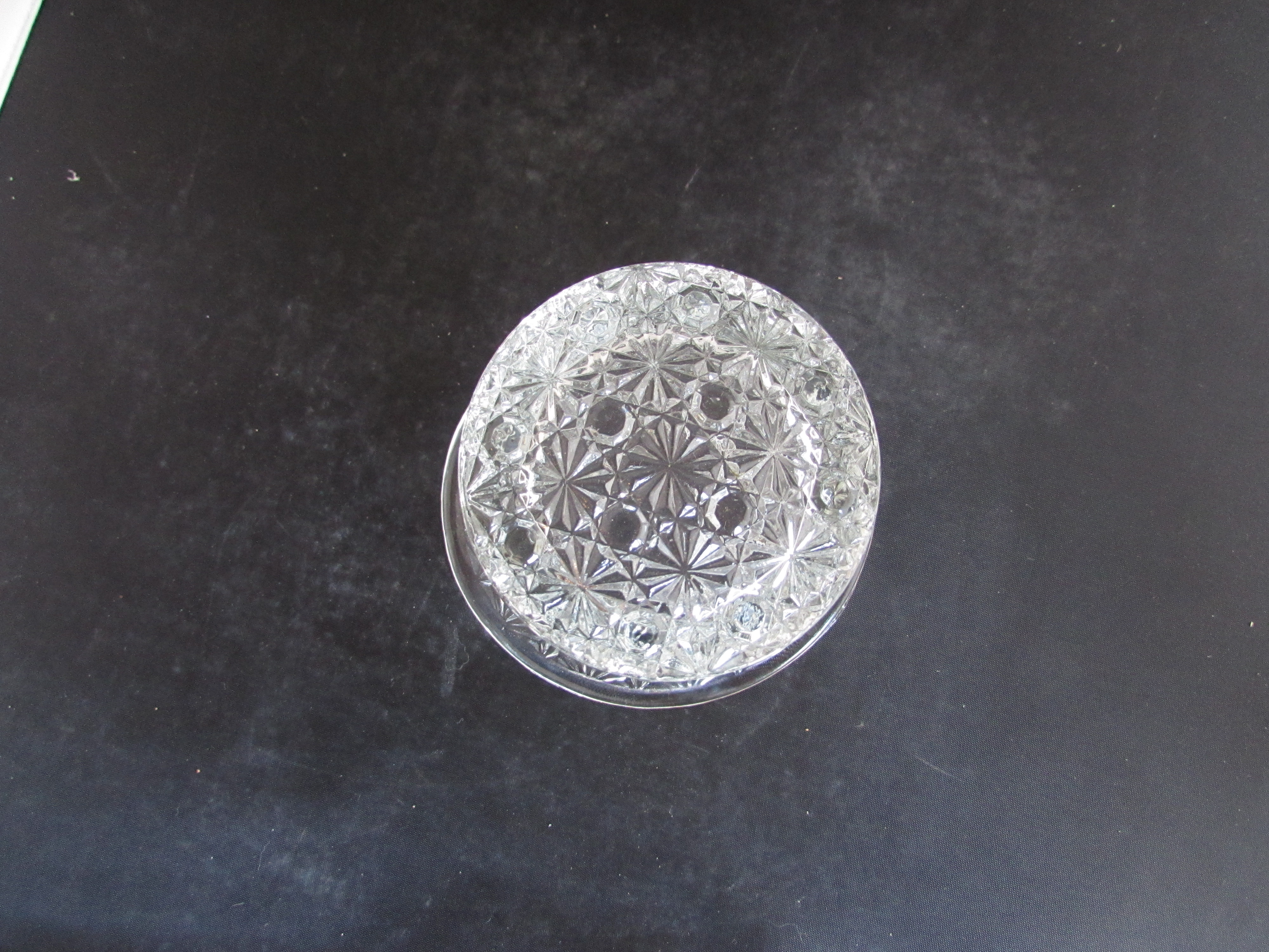 Fenton Daisy and Button Glass Top Hat