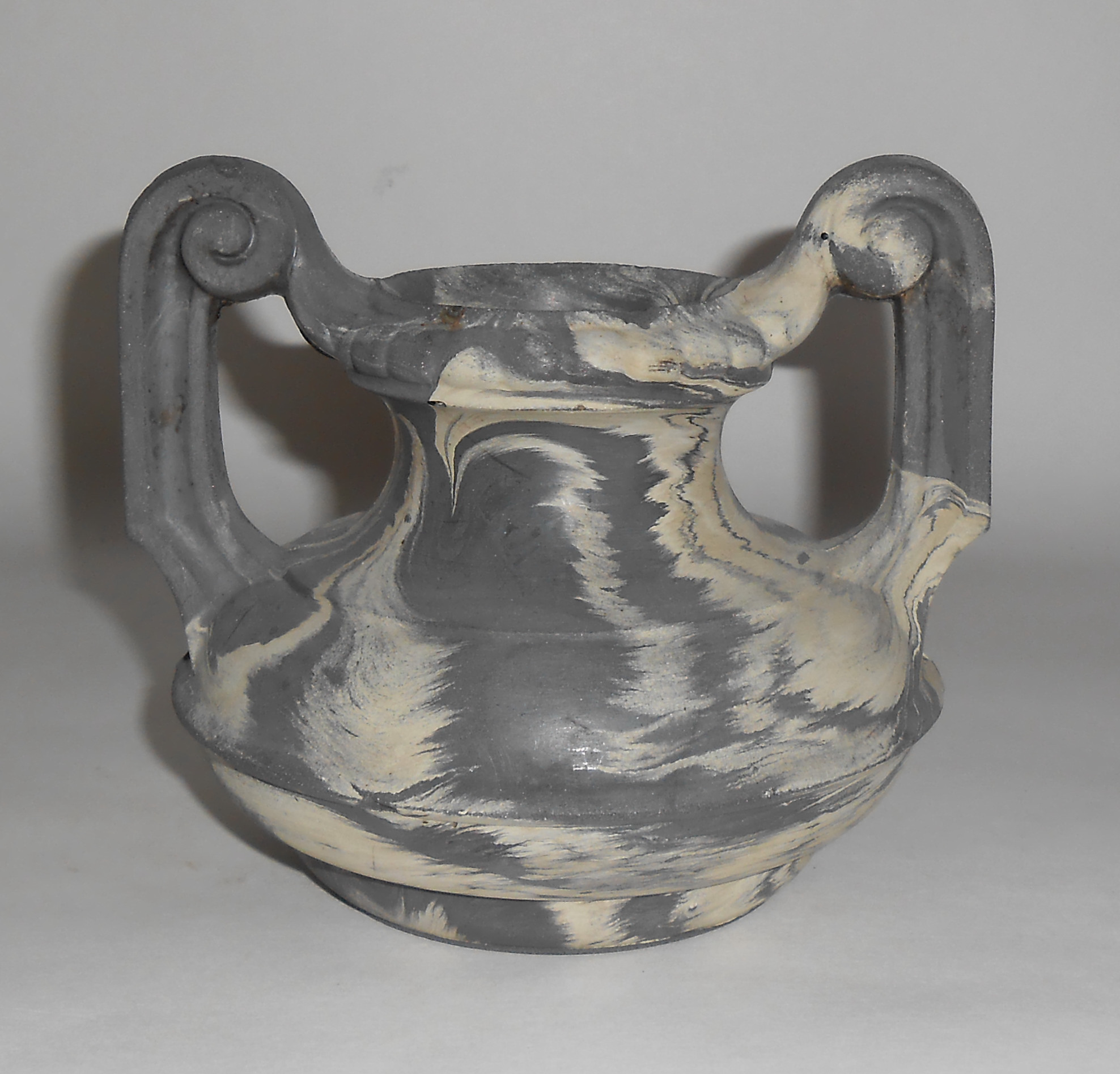 German Pre-War Synthesit Swirl Art Vase! MINT